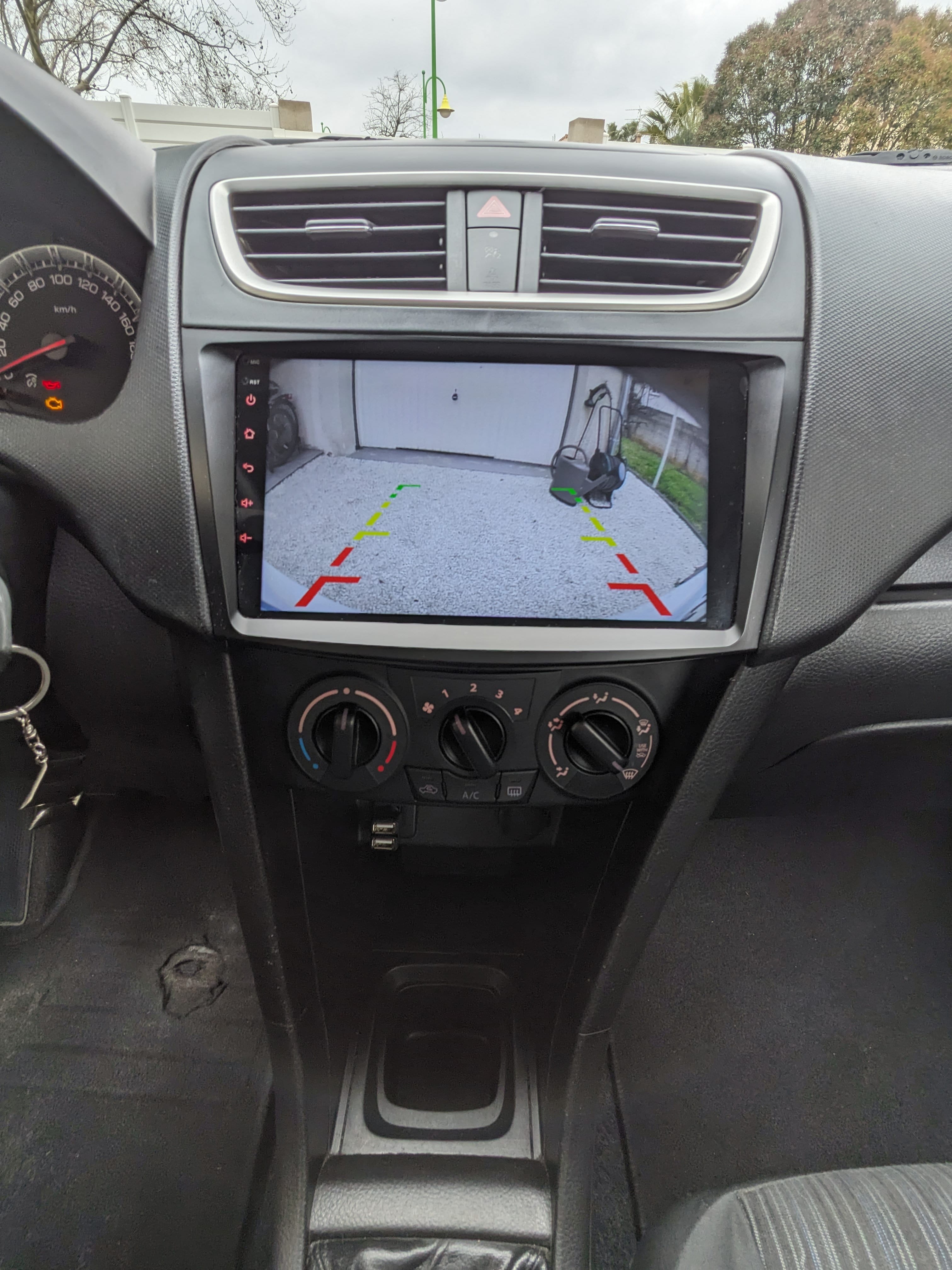 Suzuki Swift avec Entrée audio / iPod