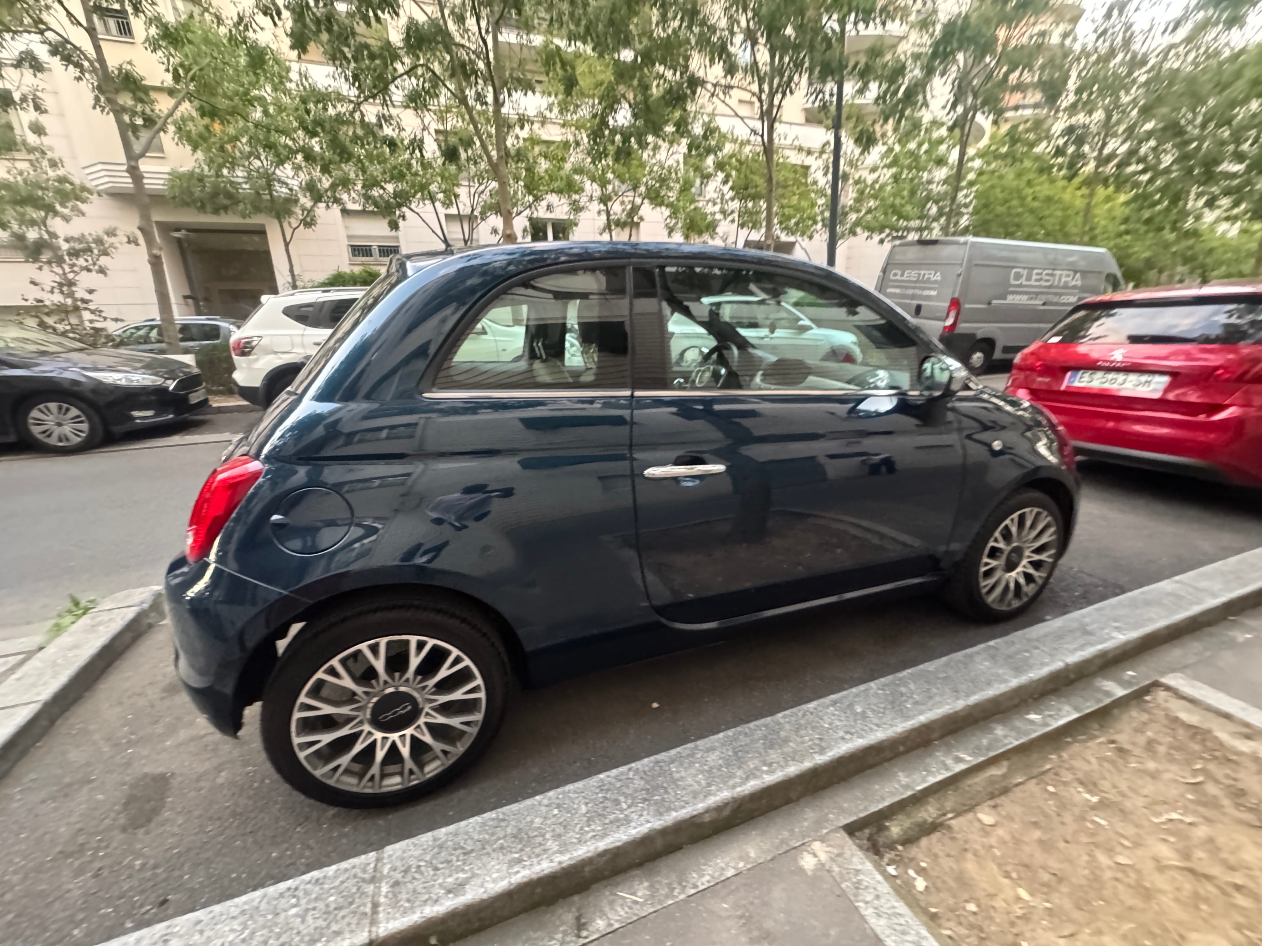 Fiat 500 avec Apple CarPlay