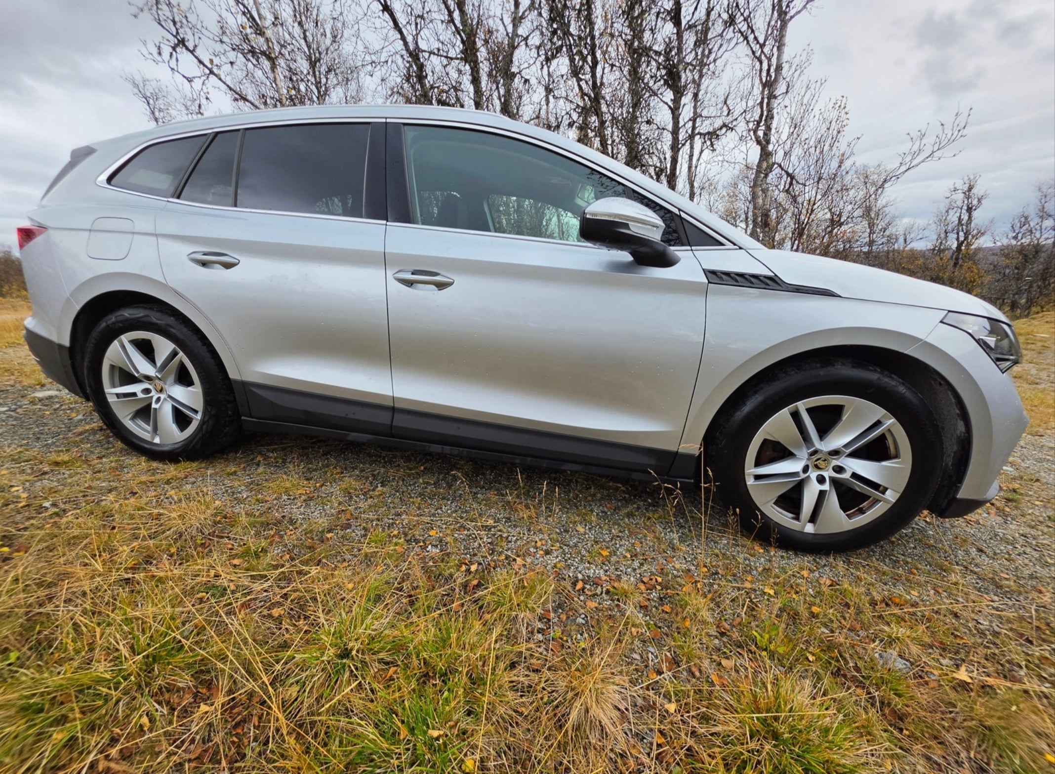 Skoda Enyaq 80 med Aircondition