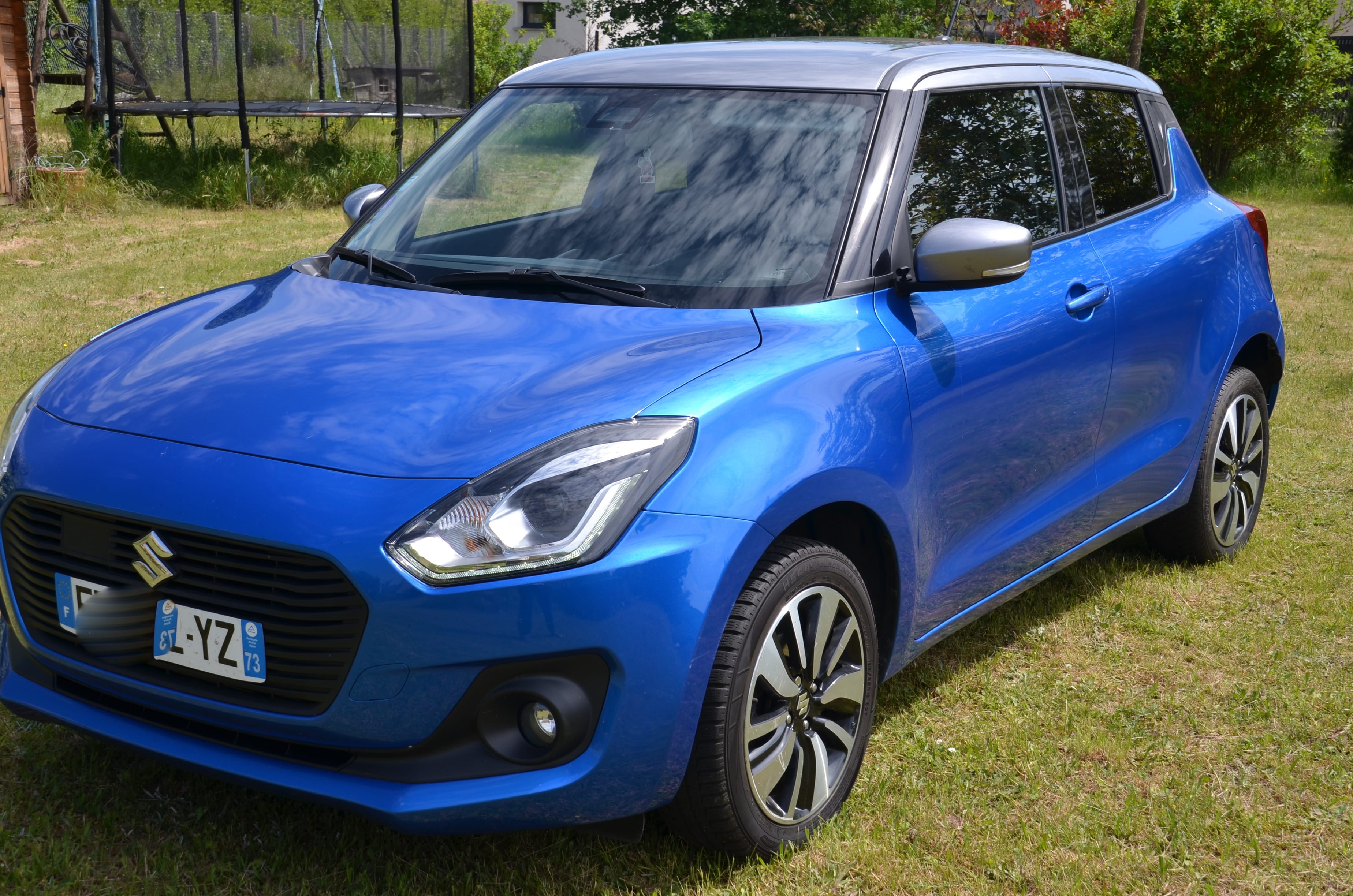Suzuki Swift, 2017, Essence 95 / Électrique (hybride)