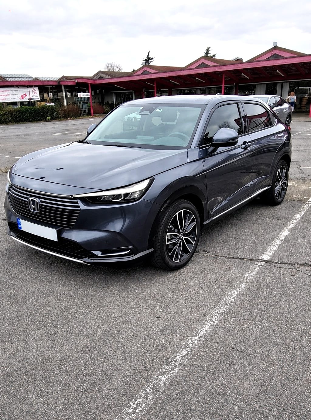Honda HR-V, 2023, Essence 95 / Électrique (hybride), automatique