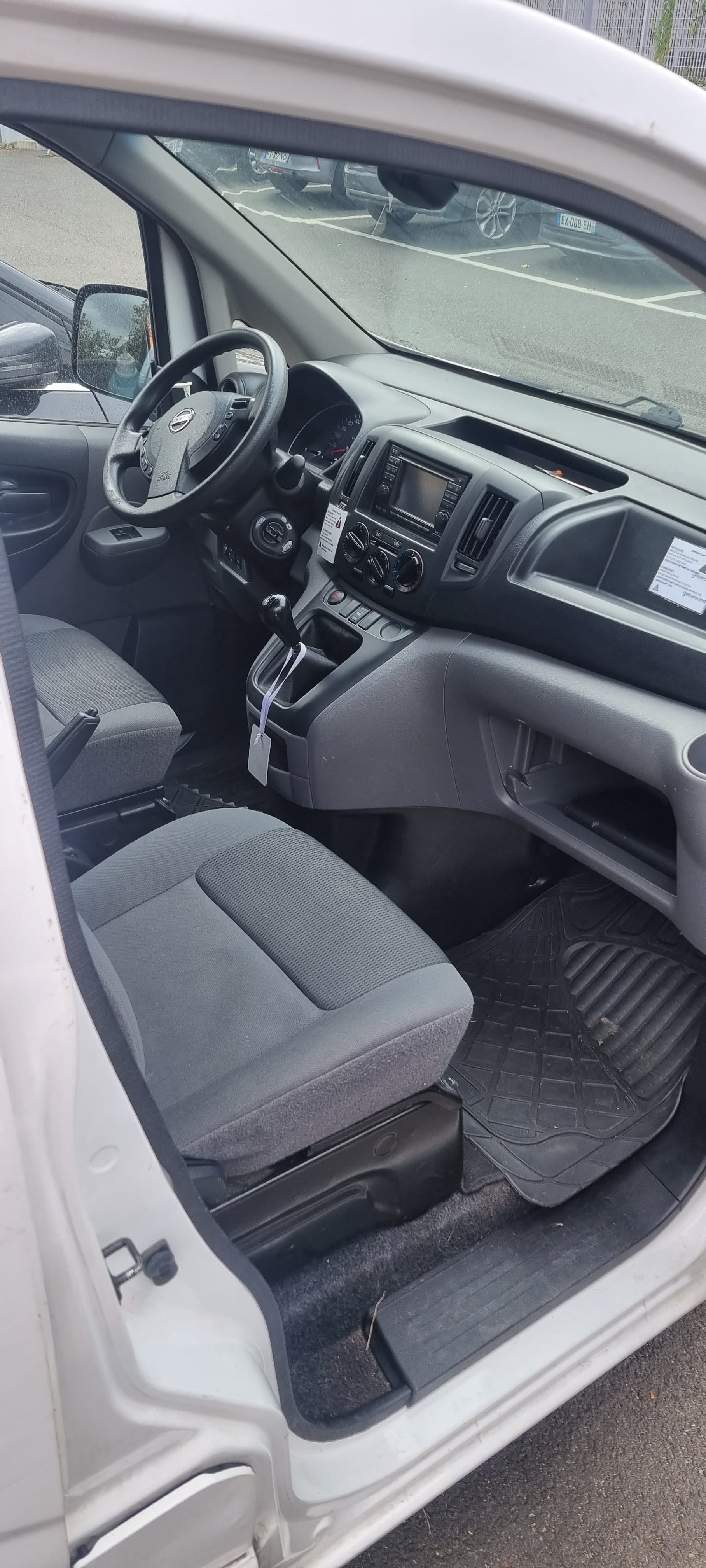 Nissan NV200 avec GPS