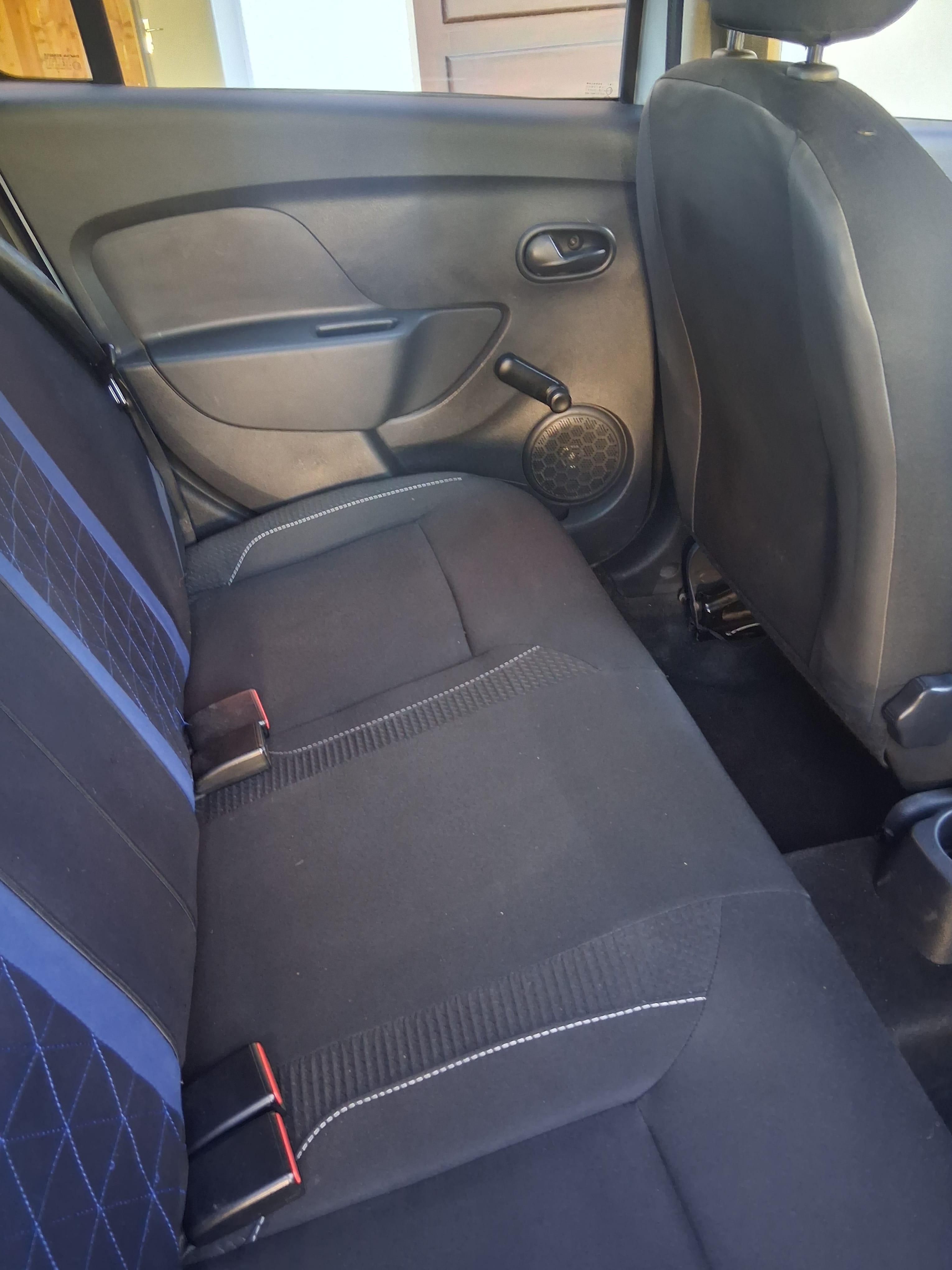 Dacia Logan MCV avec Chaines