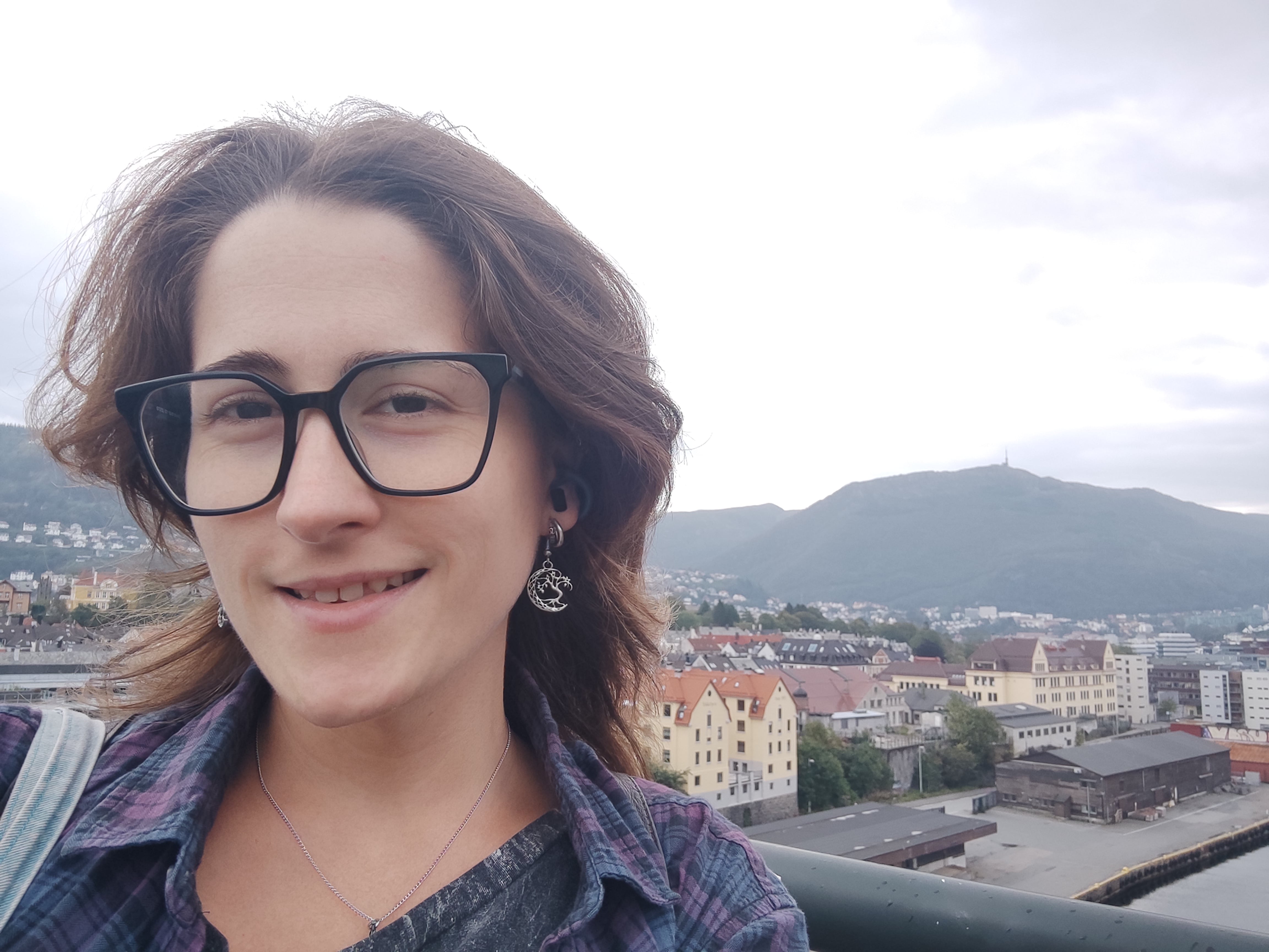 María