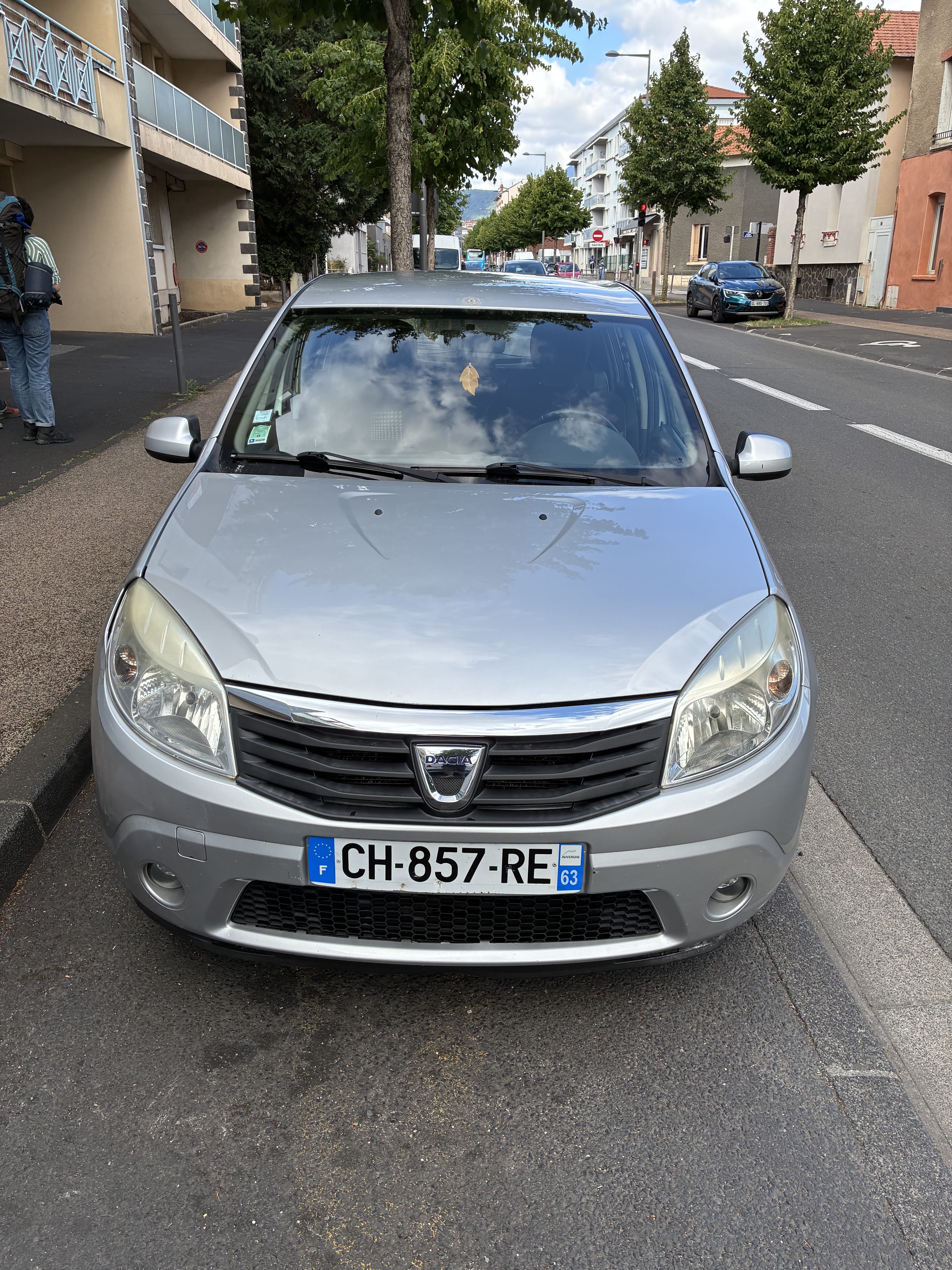 Dacia Sandero avec Entrée audio / iPod