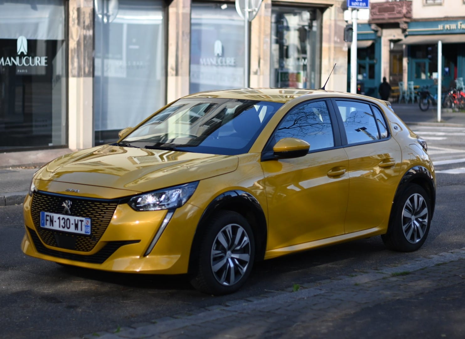 Peugeot e-208 Allure, 2020, Électrique, automatique