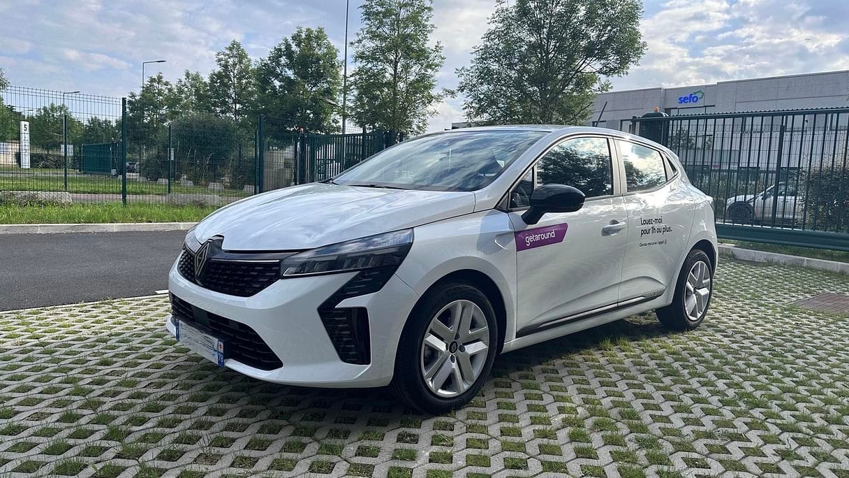 Renault Clio, 2023, Essence 95