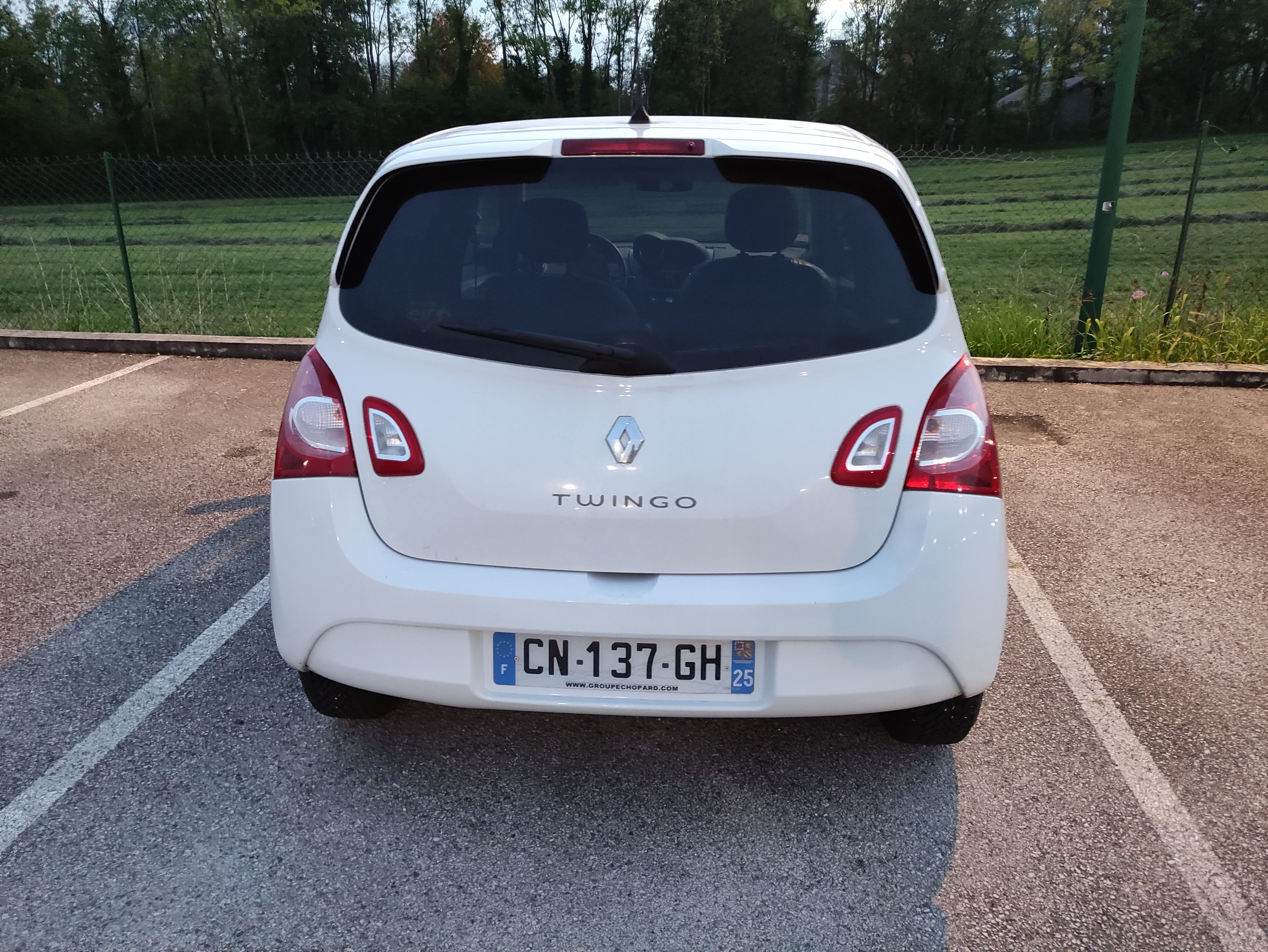 Renault Twingo Essence SP 98 avec Régulateur de vitesse