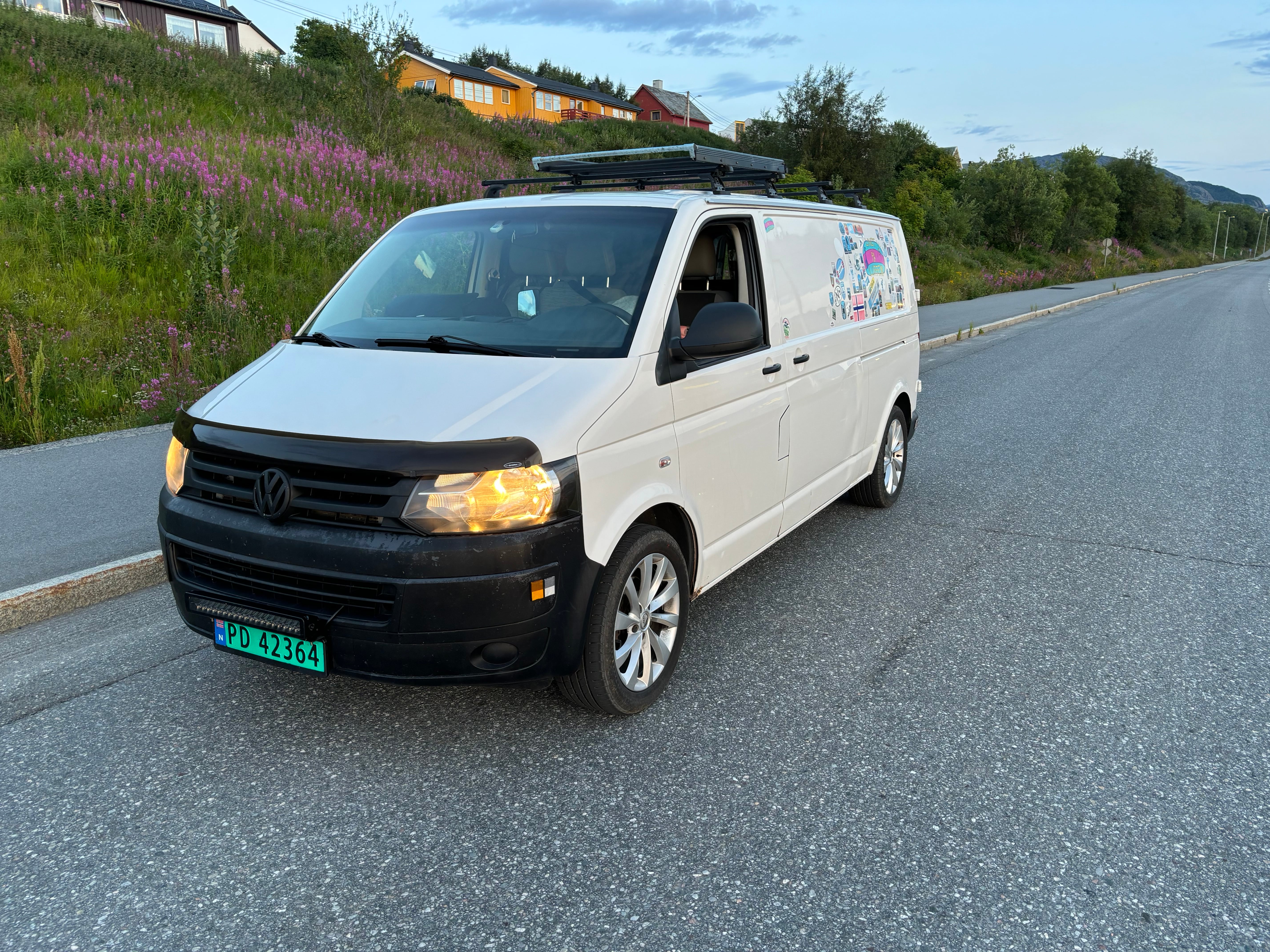 Volkswagen Transporter Camper med Lydinngang