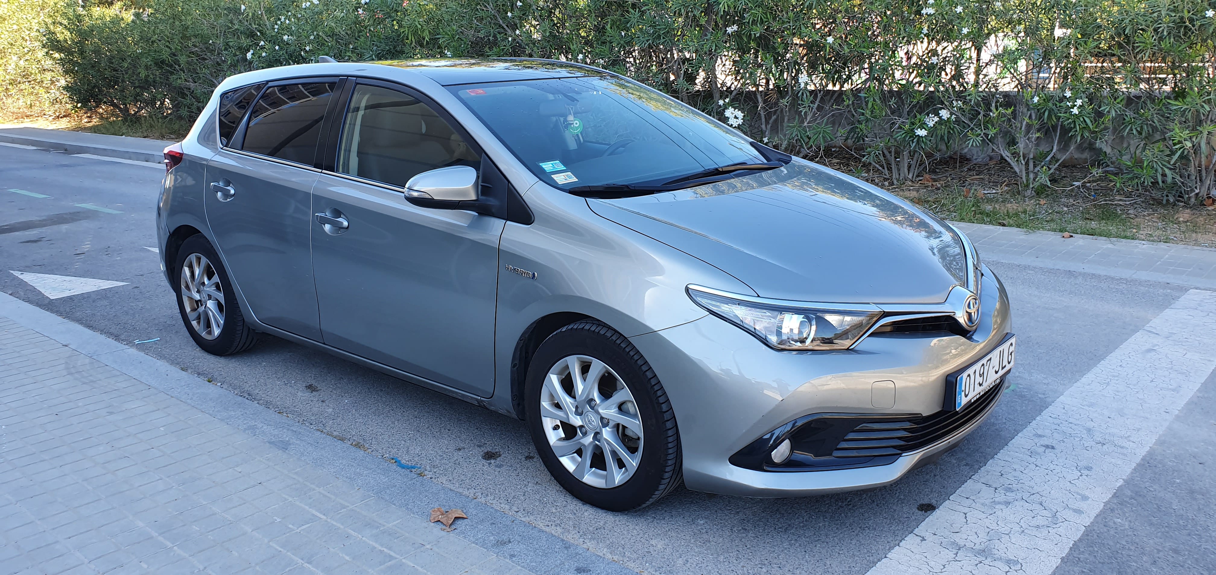 Toyota Auris Hybrid (Automático), 2016, Gasolina 95 / Eléctrico (híbrido), Automático