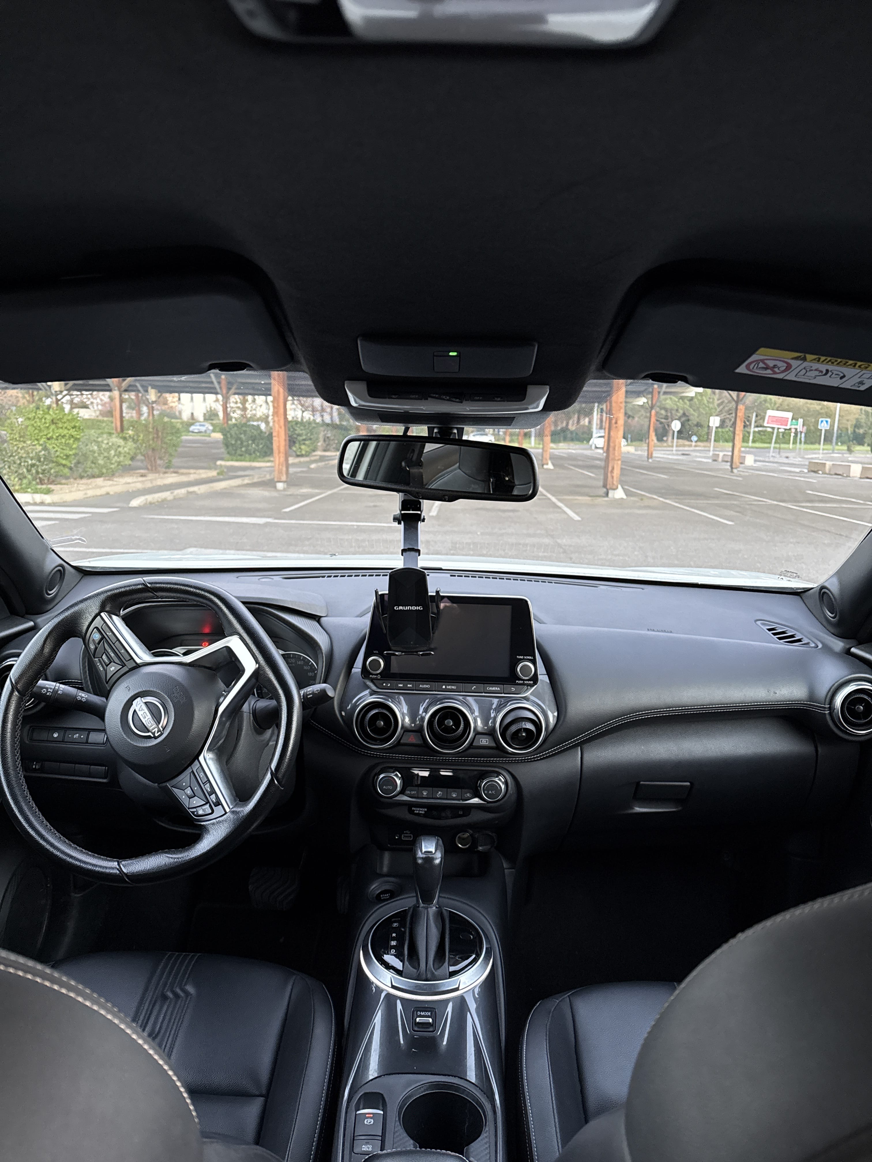 Nissan Juke N-Connecta Hybride avec GPS