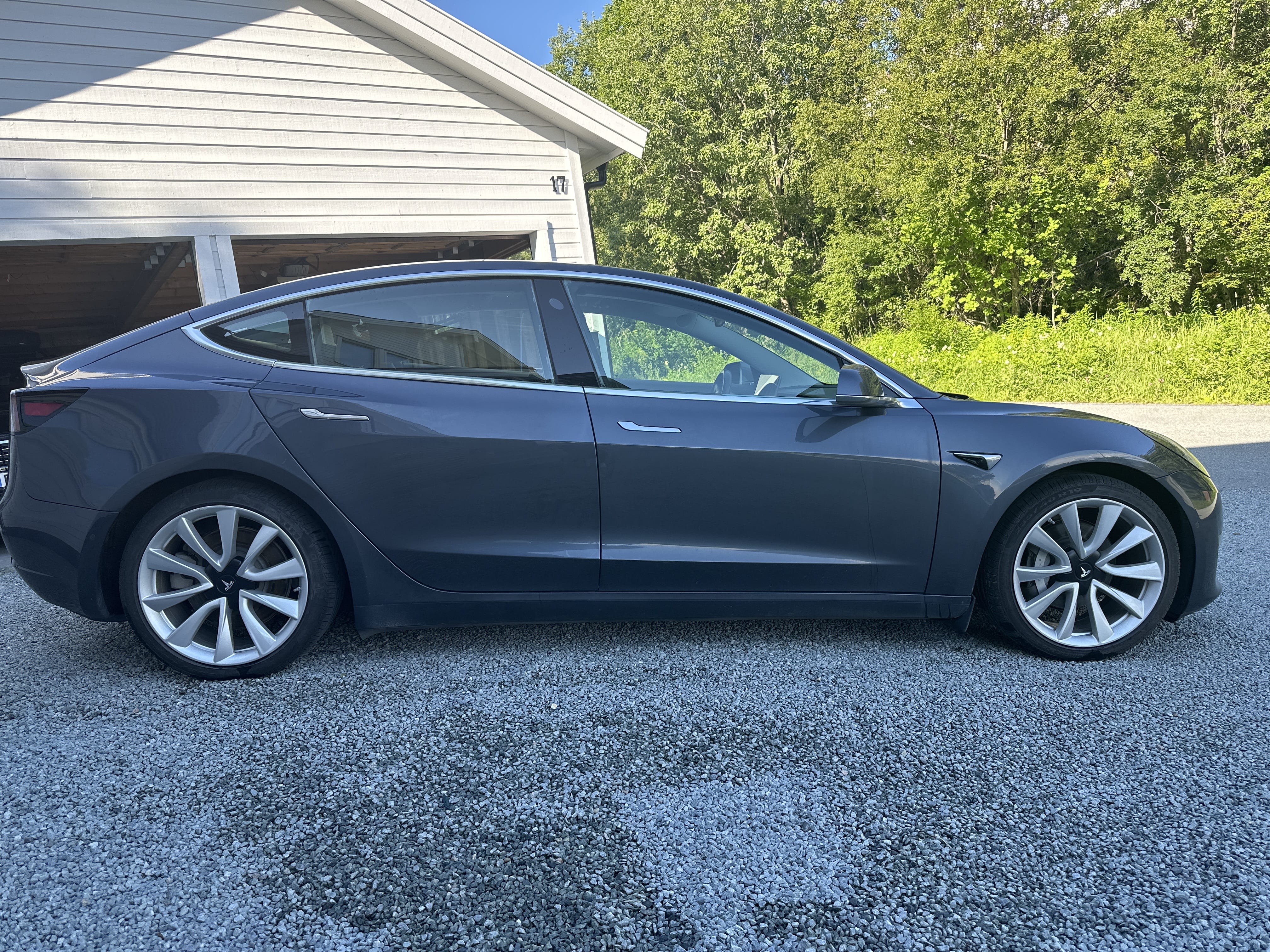 Tesla Model 3 Long Range med Aircondition
