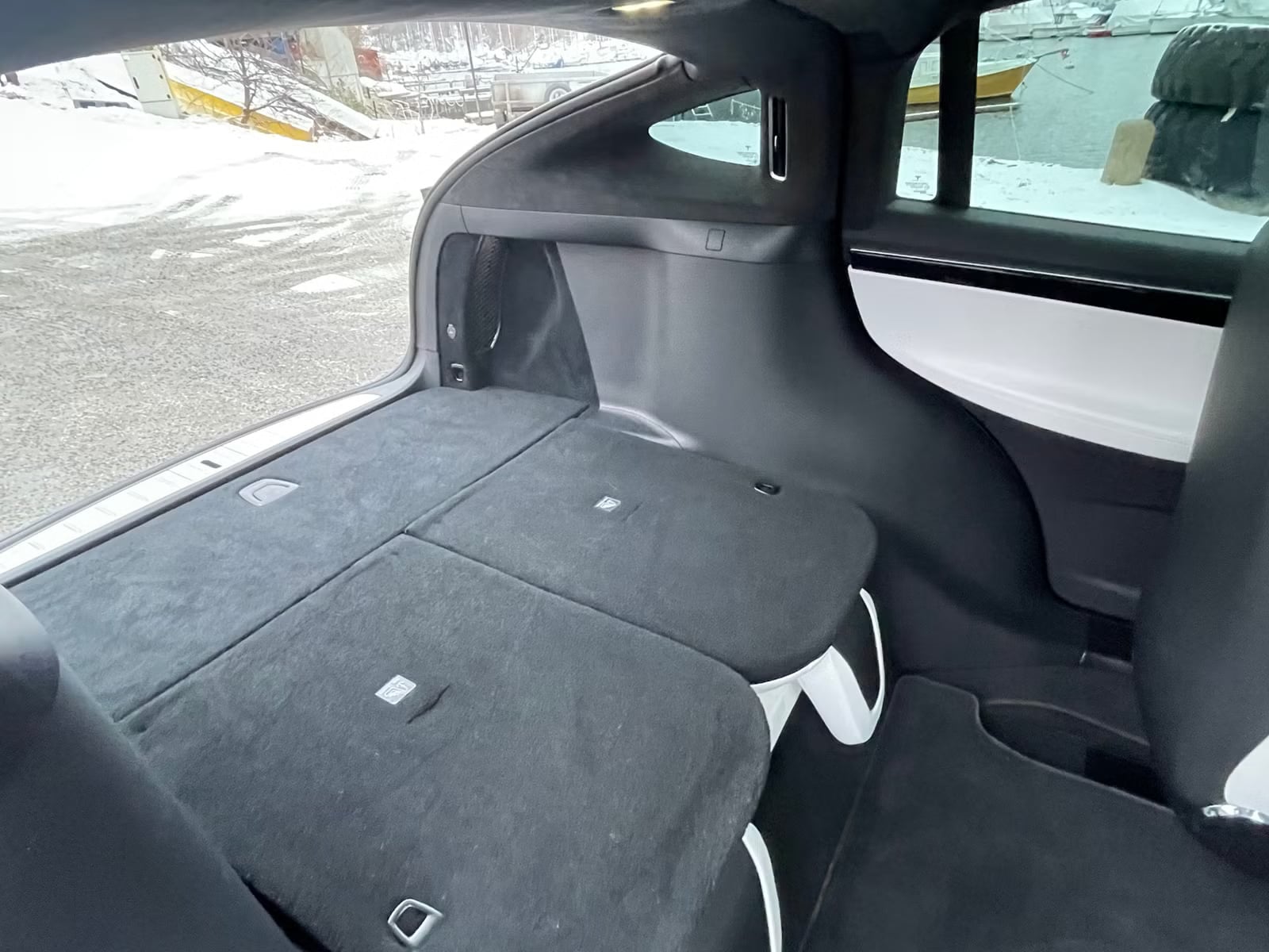 Tesla Model X med Dashcam