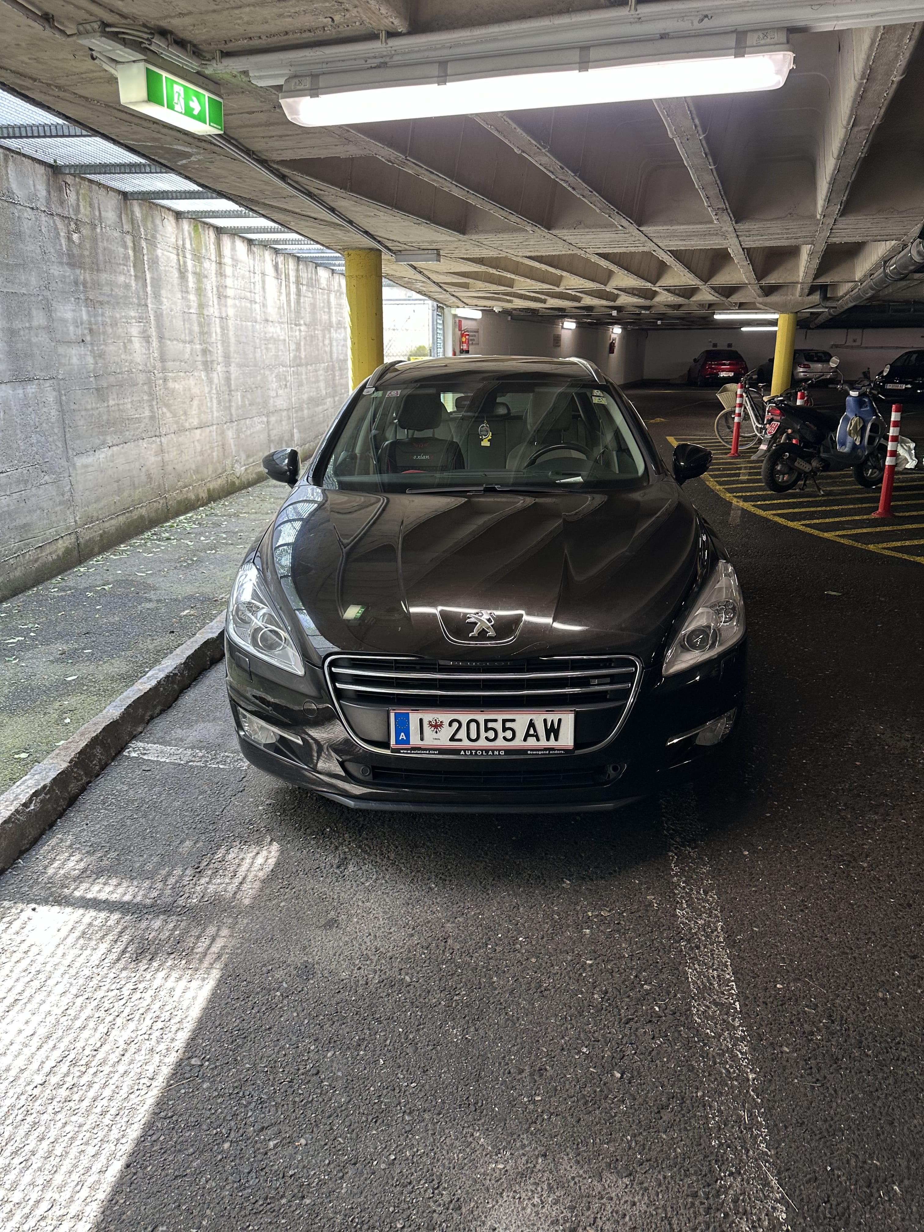 Peugeot 508 SW with Air conditioning