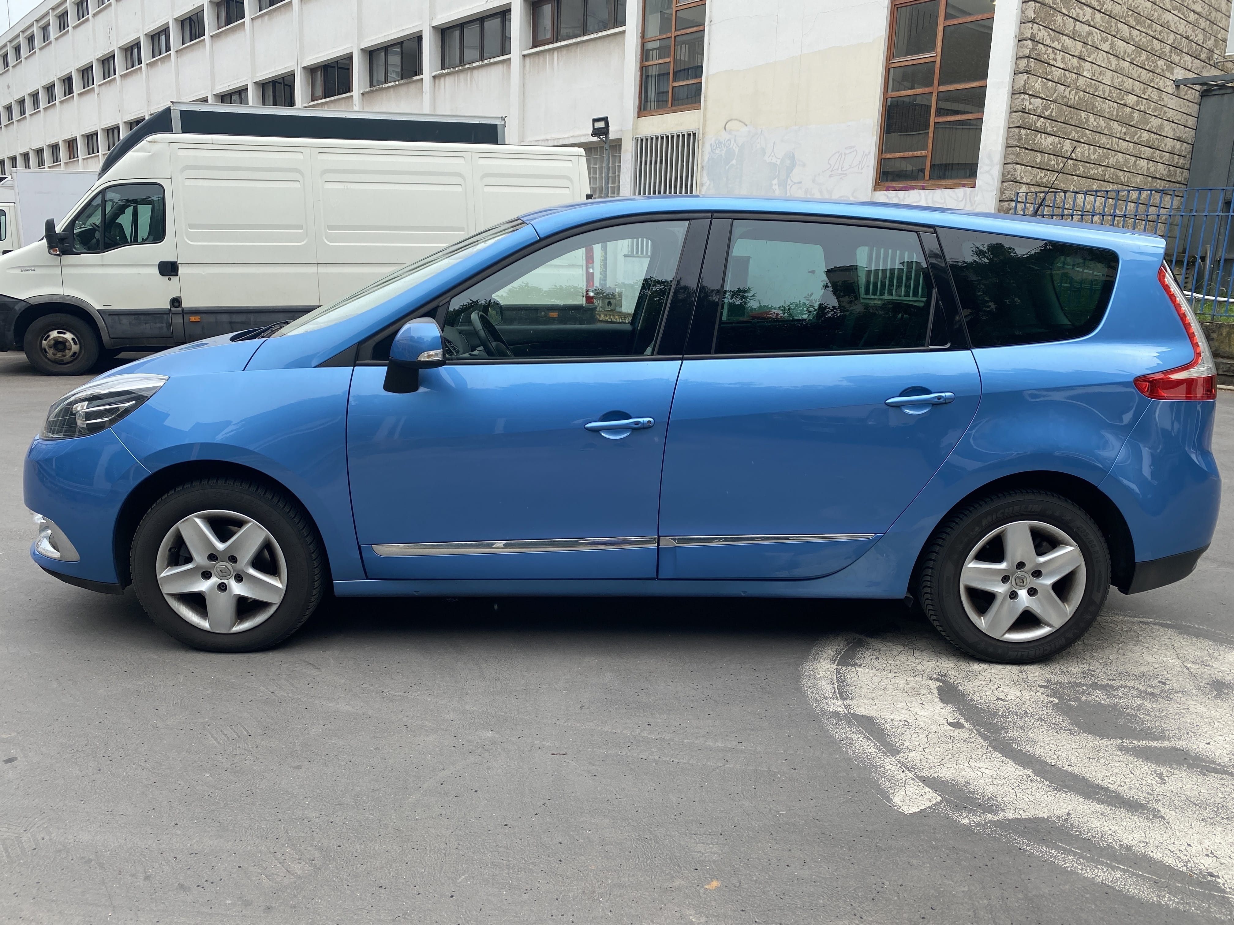 Renault Grand Scenic III 894 avec Climatisation