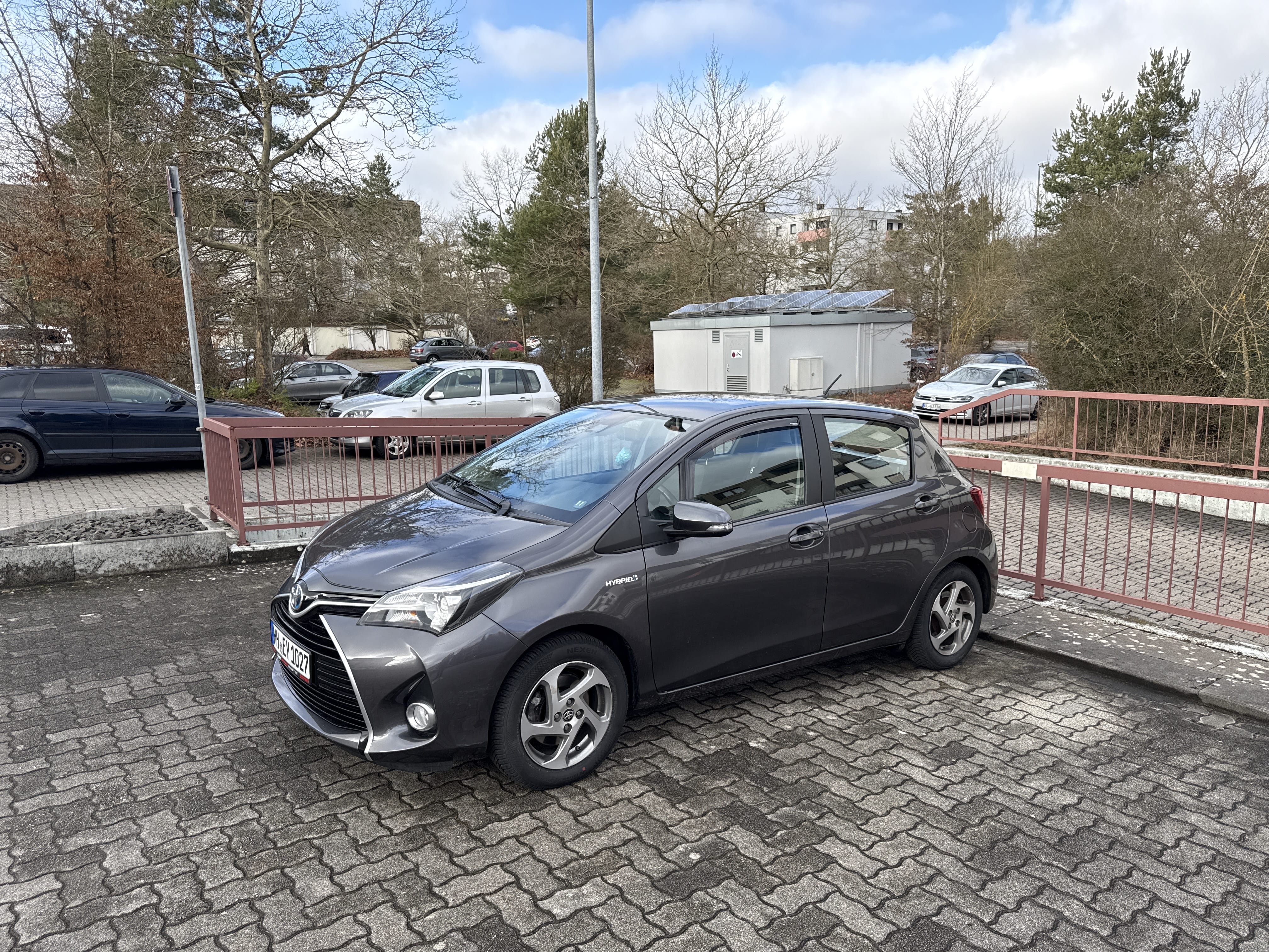 Toyota Yaris Hybrid, 2017, Super 95 / Elektro (Hybrid), Automatik