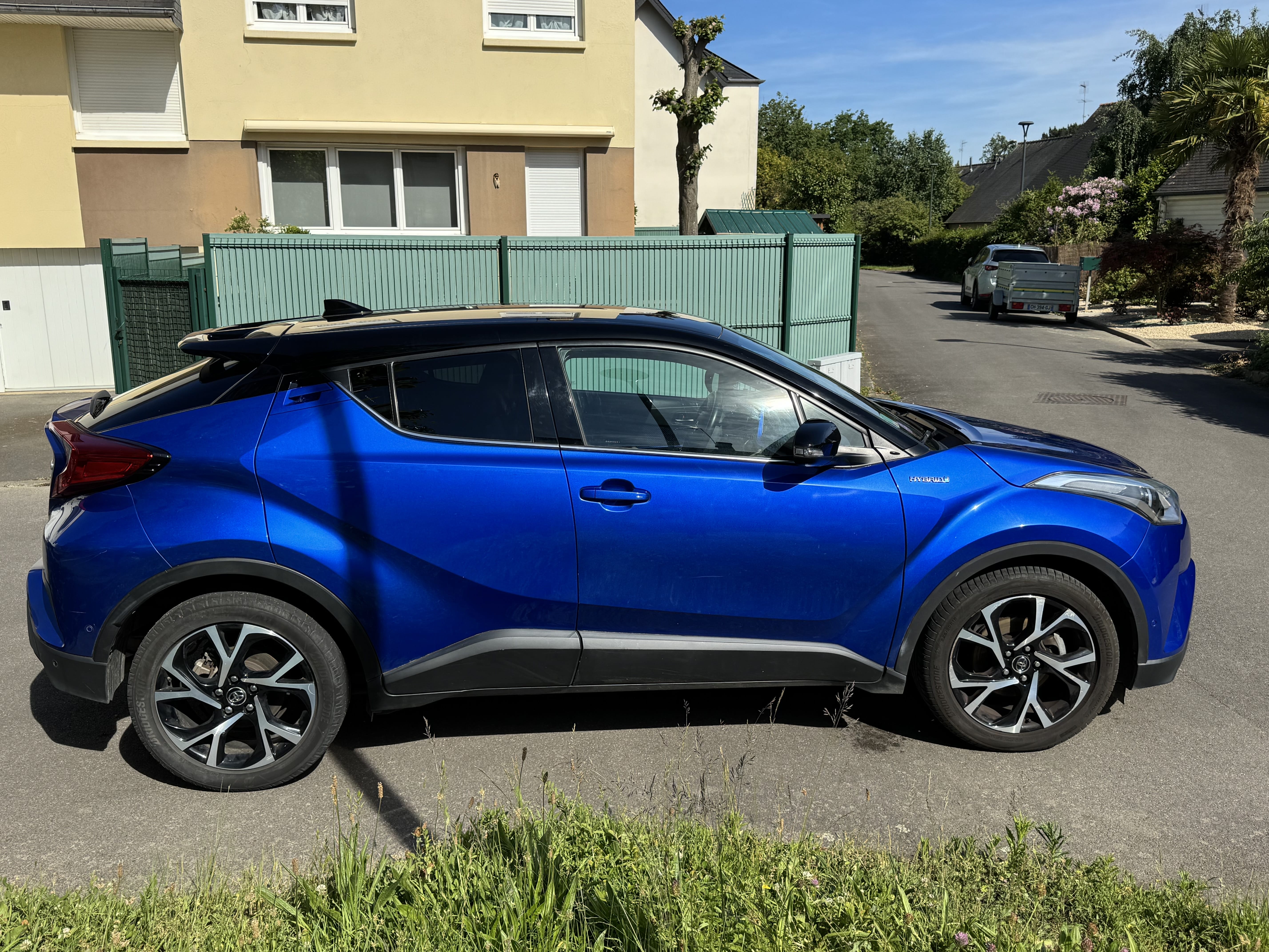 Toyota C-HR Hybrid Hybrid 122ch with Air conditioning