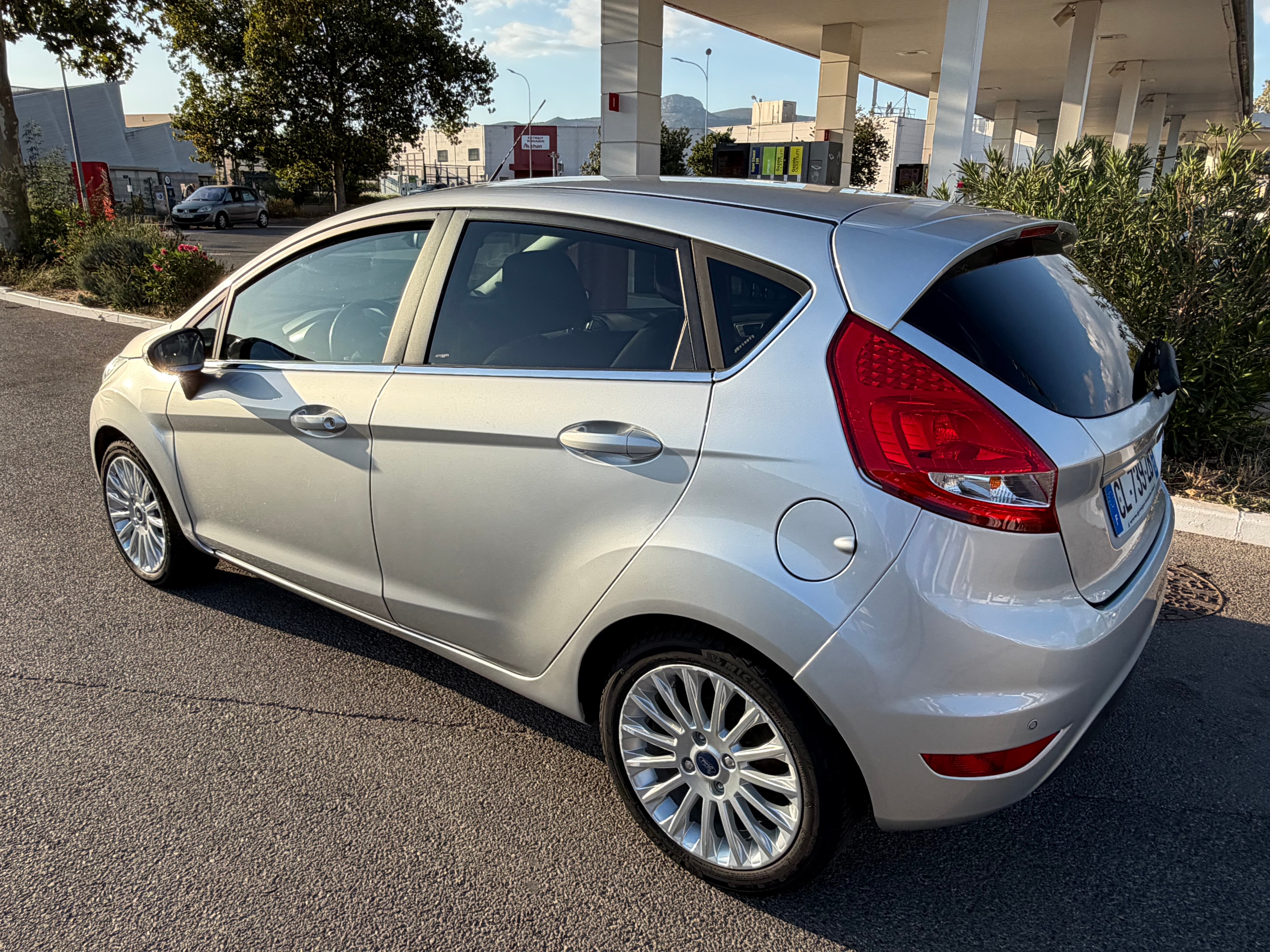Ford Fiesta avec Climatisation