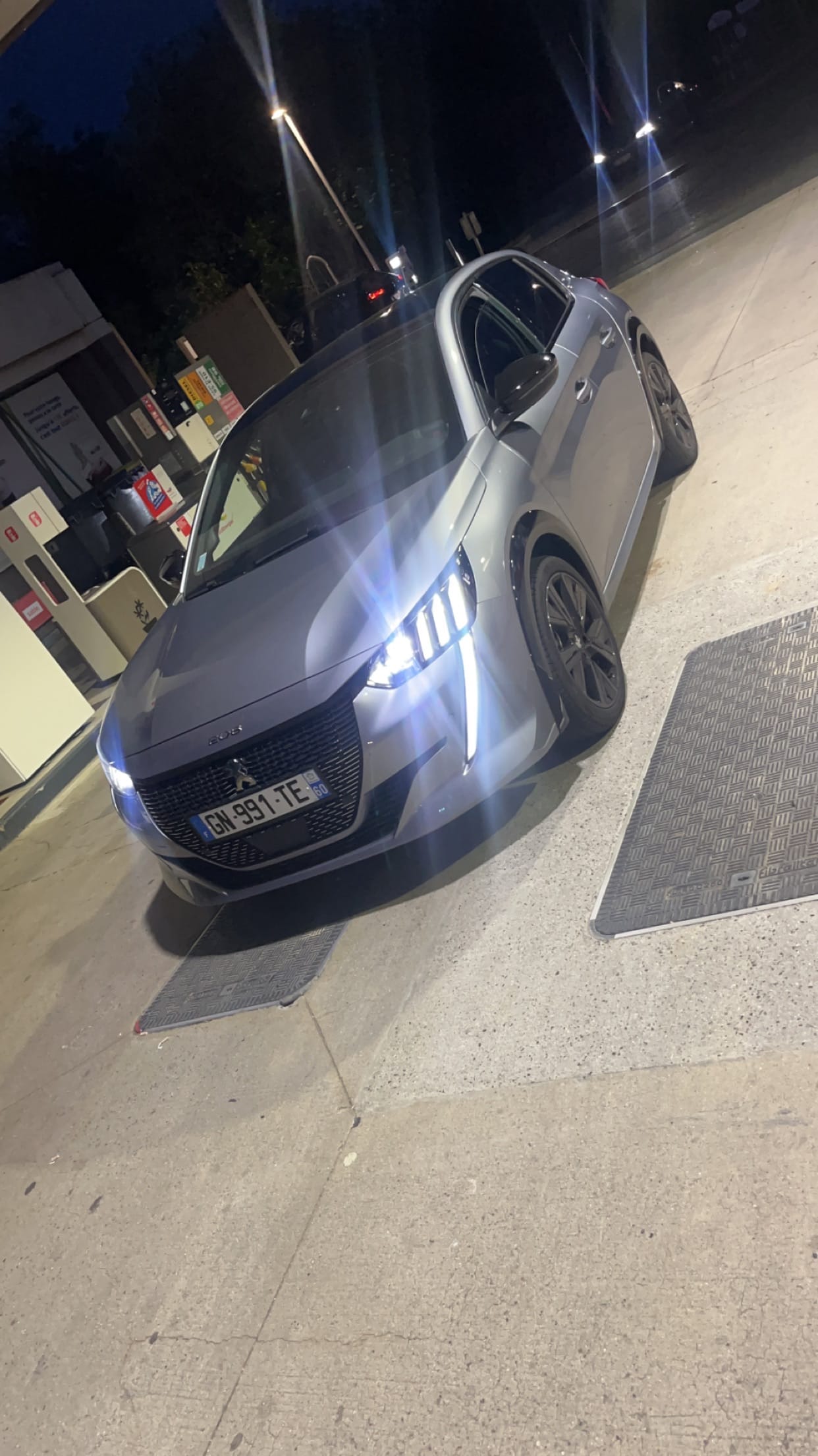 Peugeot 208 GT Line, 2023, Essence 98, automatique