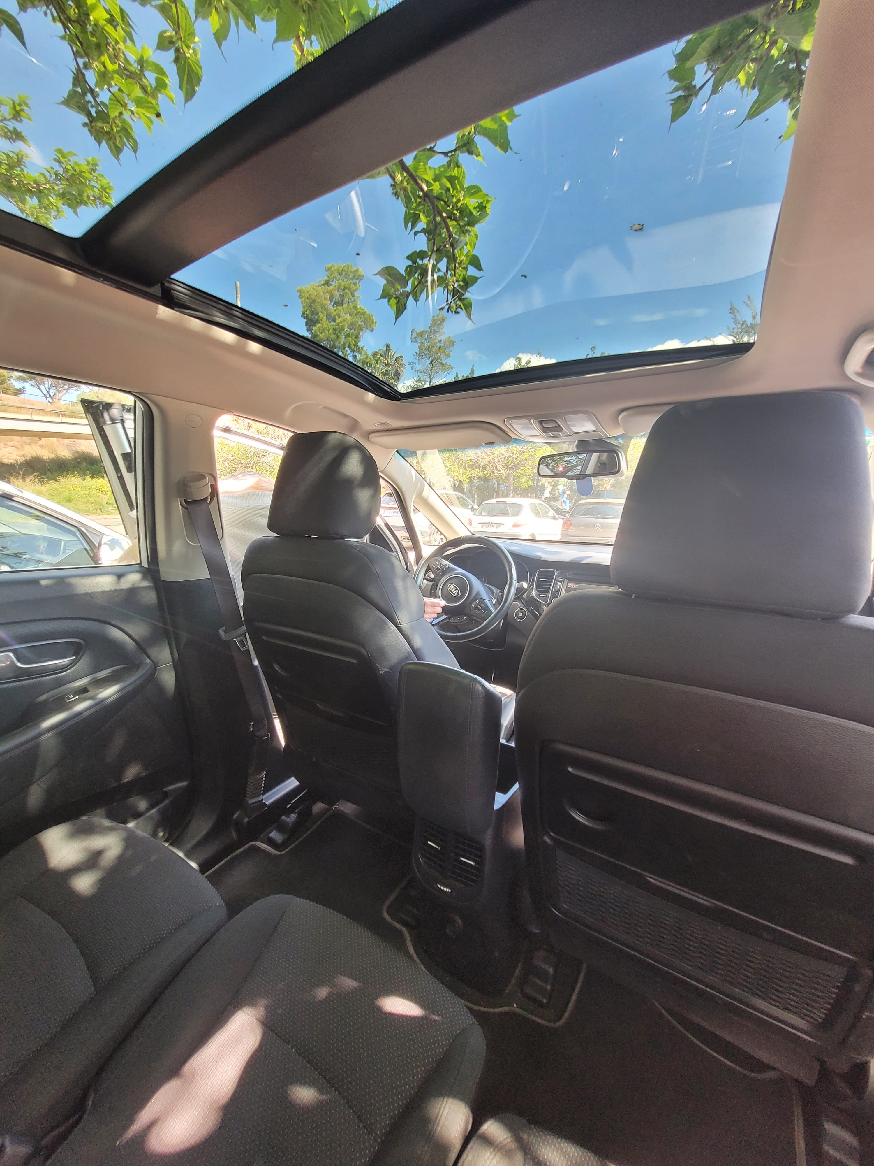 Kia Carens con Audio Bluetooth