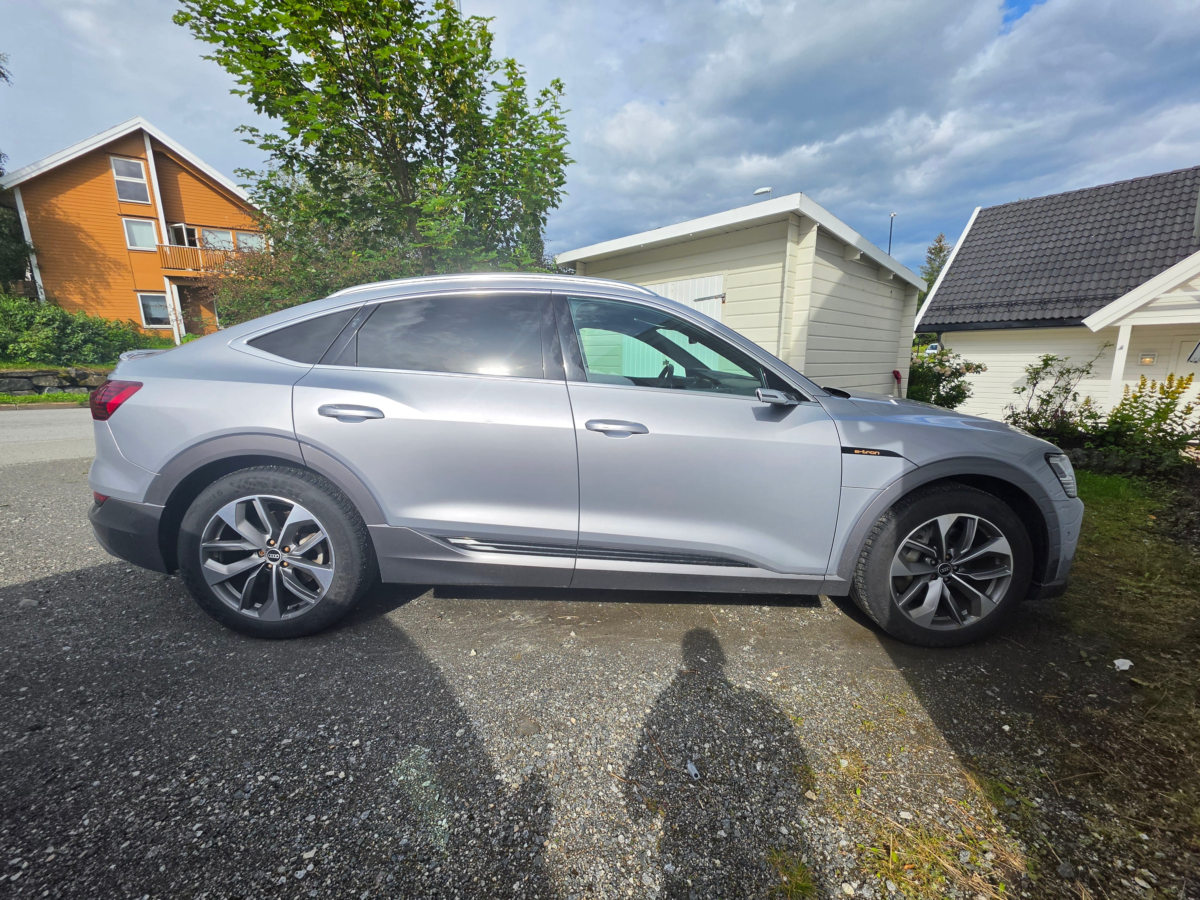 Audi e-tron Sportback med Aircondition