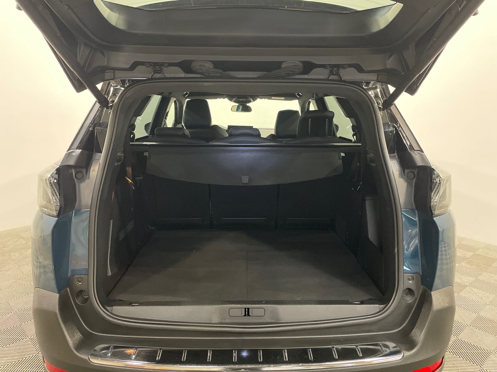 Peugeot 5008 7 Places 3 ISOFIX - Hayon Électrique avec GPS