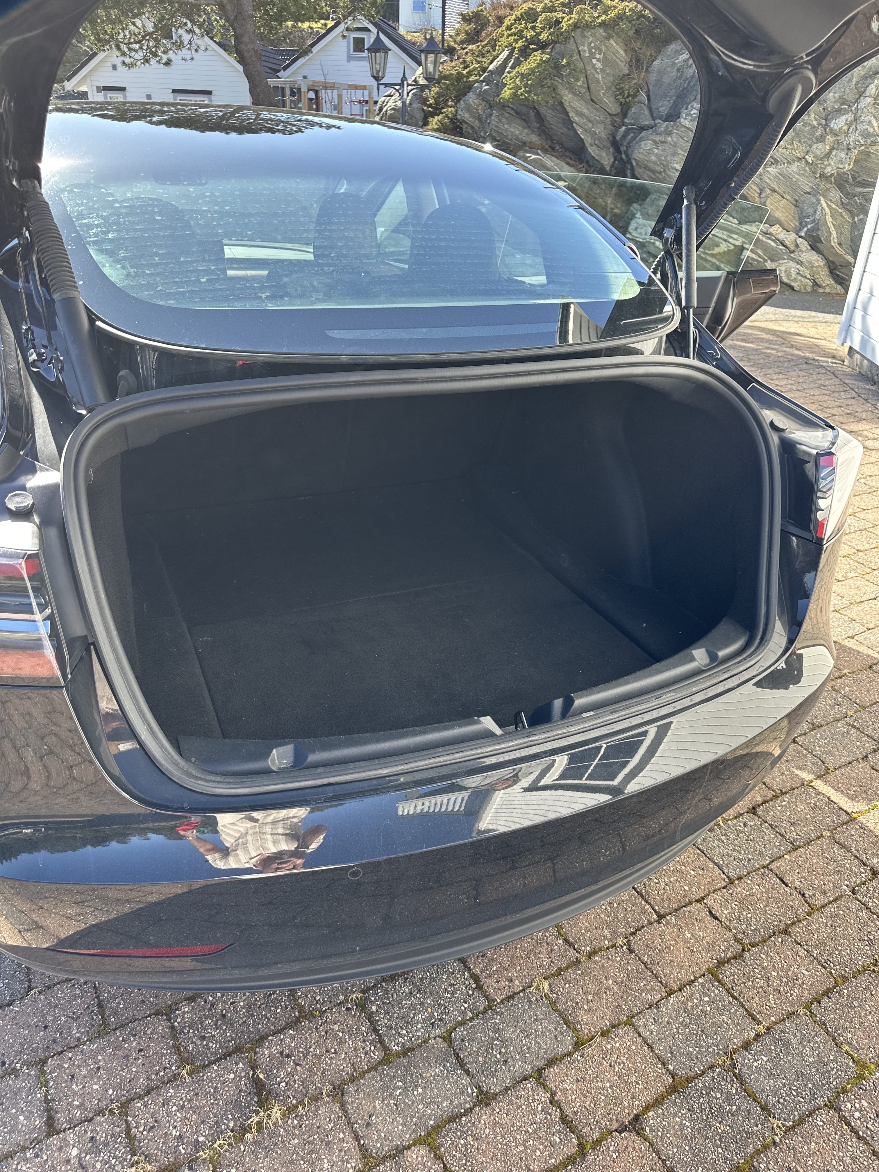 Tesla Model 3 Performance med Dashcam