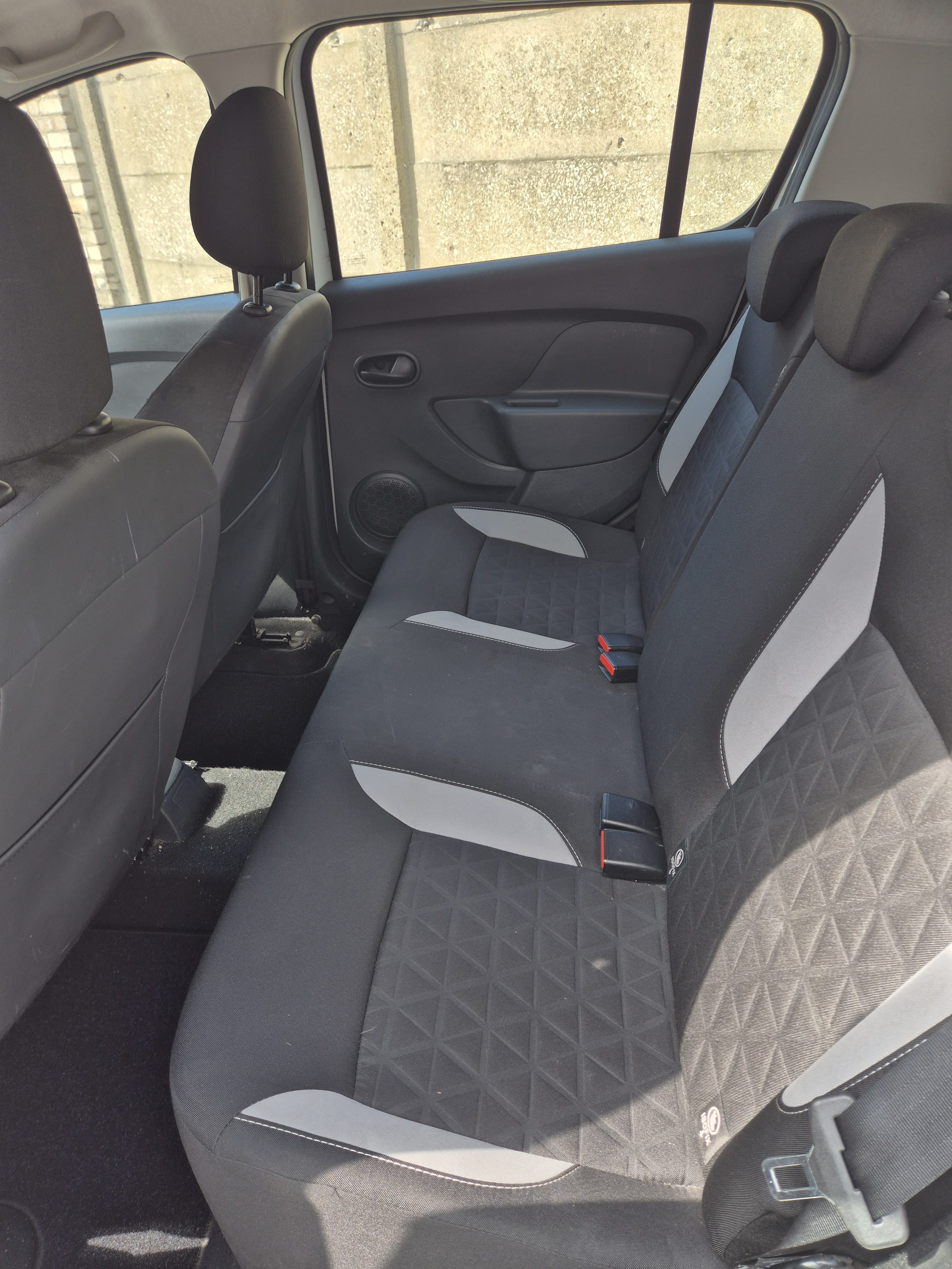 Dacia Sandero met Cruise control