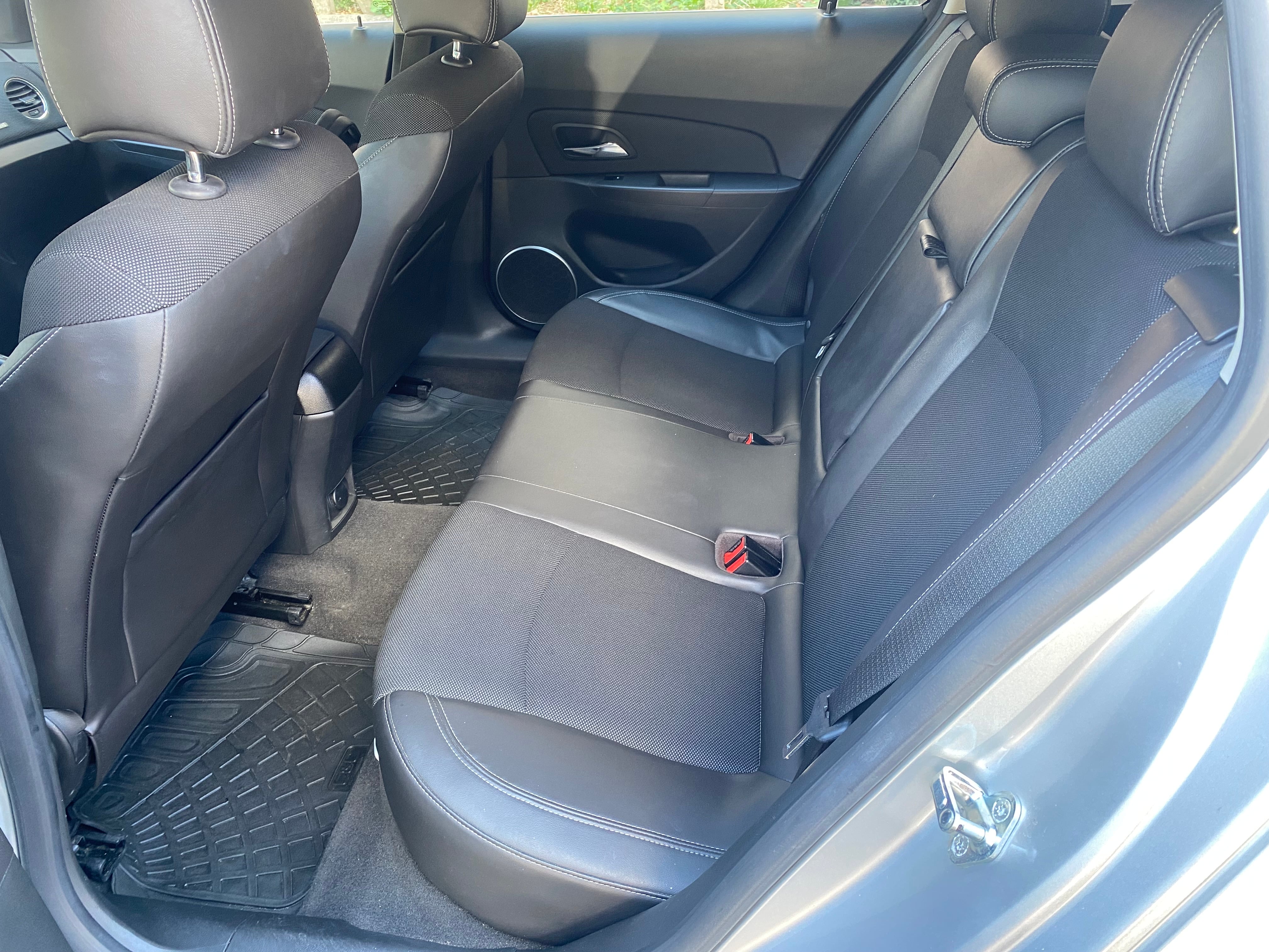 Chevrolet Cruze LTZ con Puertos de carga USB