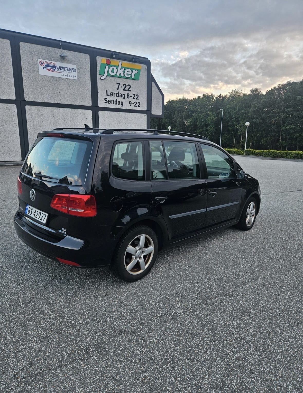 Volkswagen Touran med Babysete
