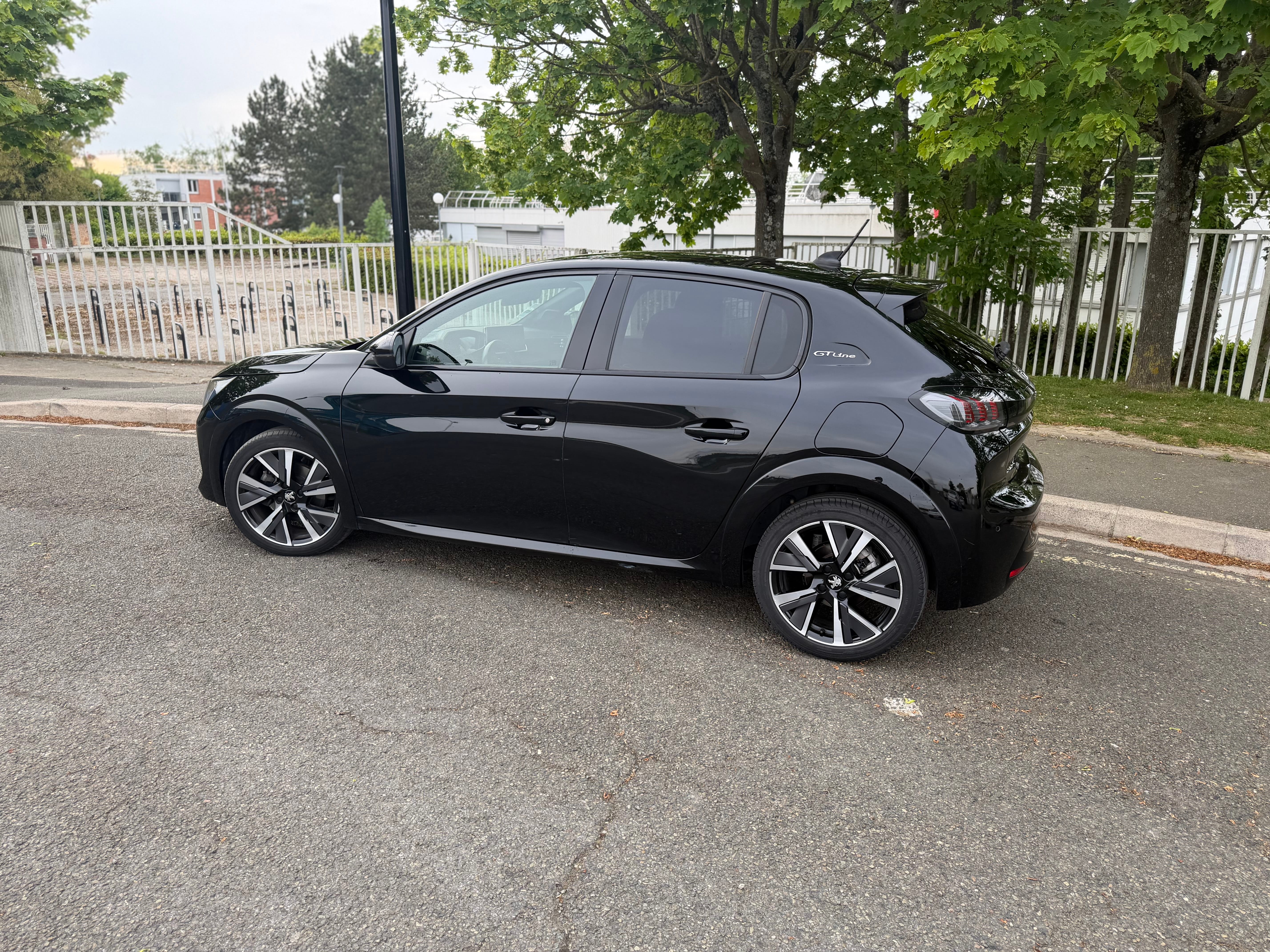 Peugeot 208 avec Climatisation