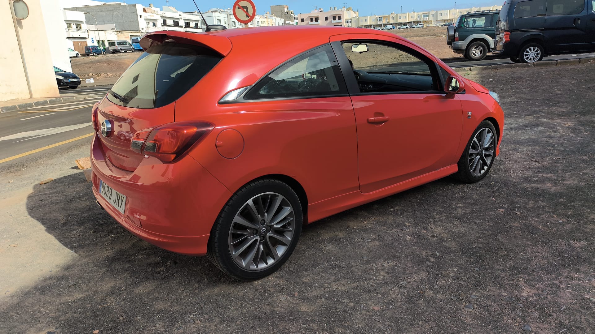 Opel Corsa-E Gasolina 95 con Aire acondicionado