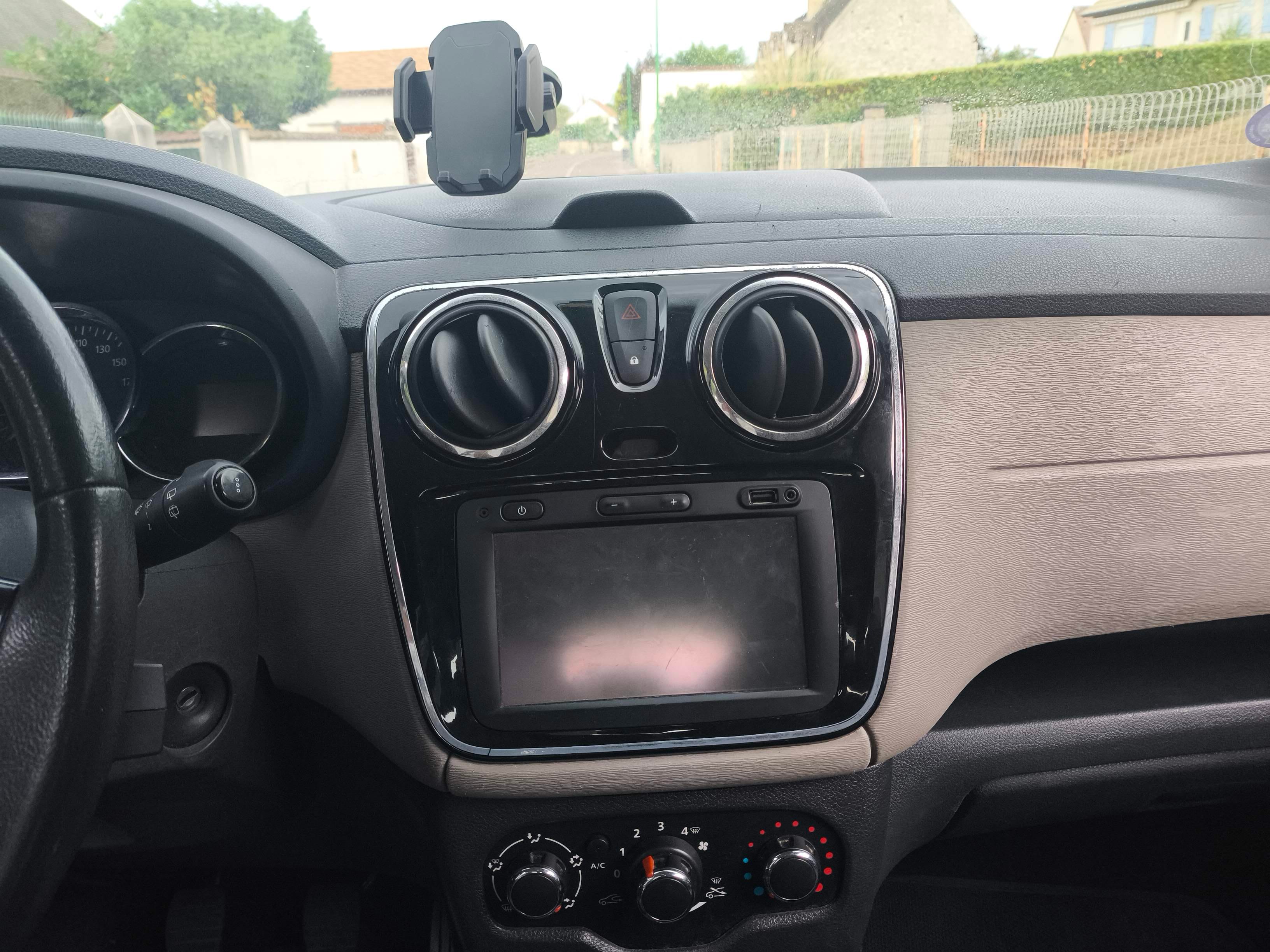 Dacia Lodgy avec GPS