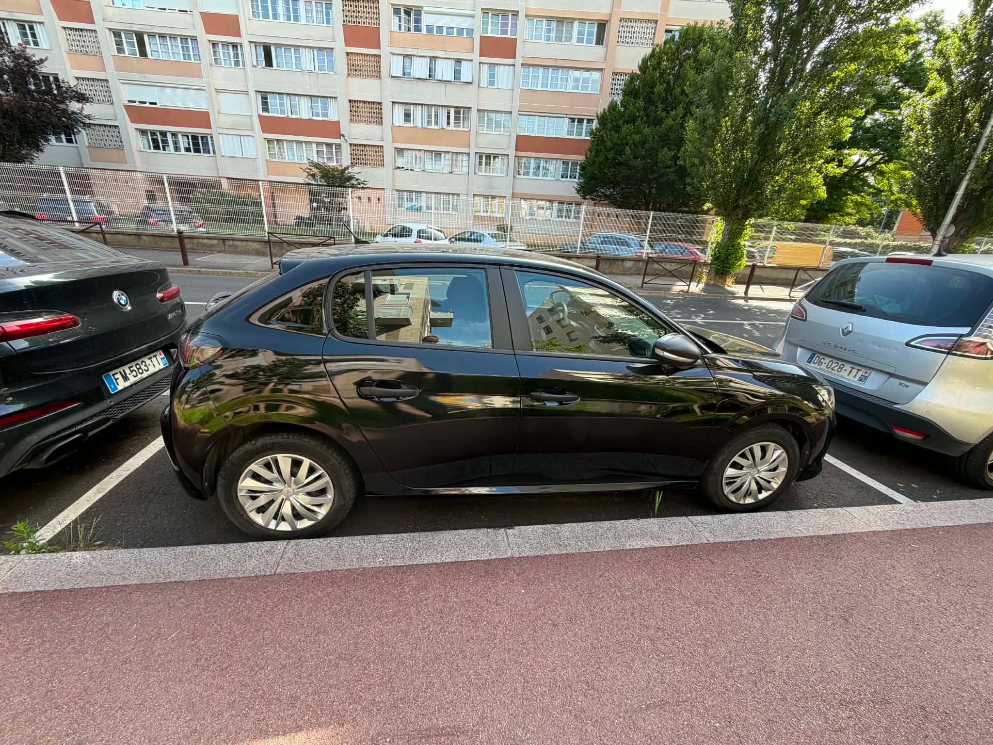 Peugeot 208 avec Climatisation