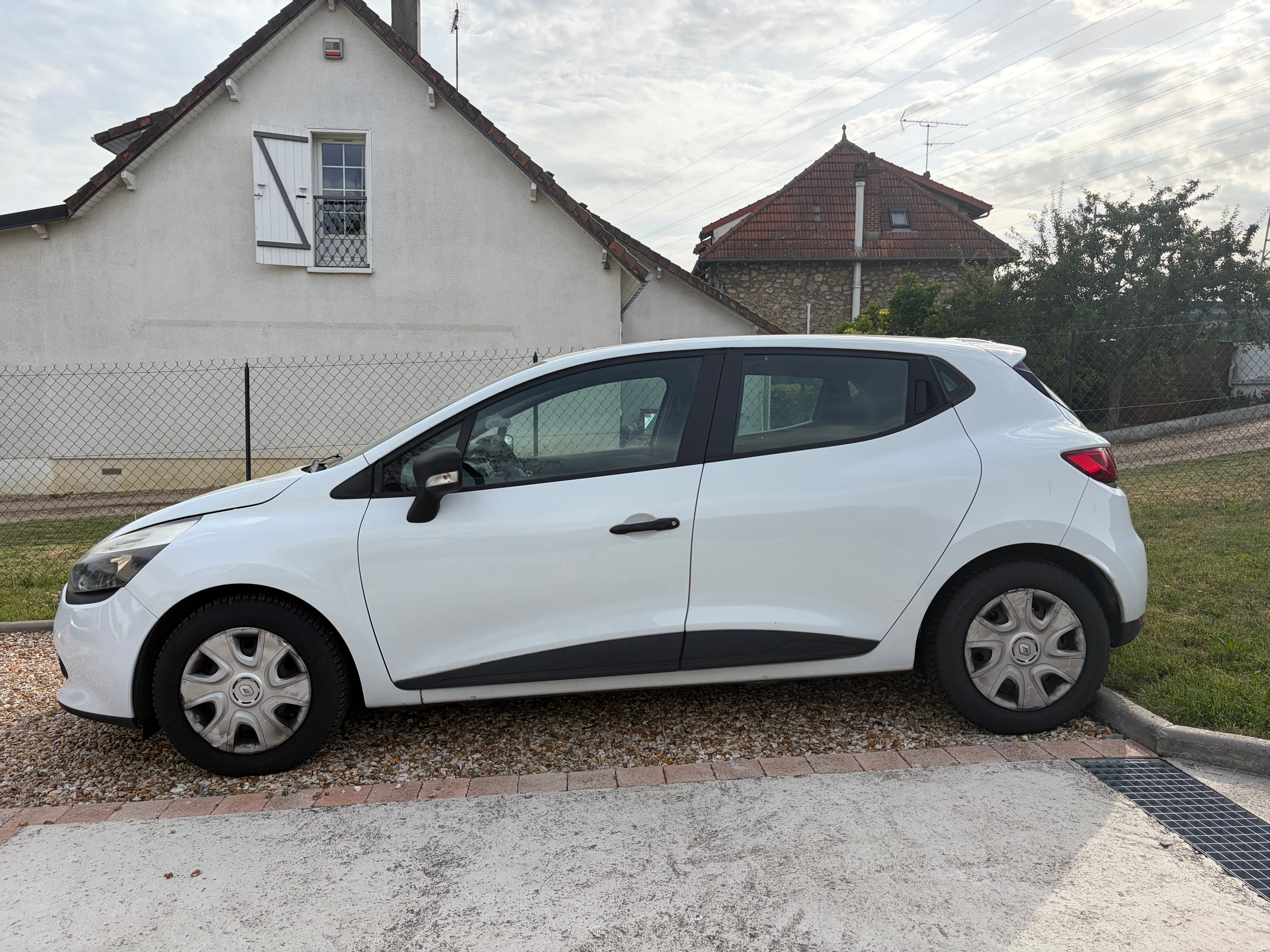 Renault Clio avec Climatisation