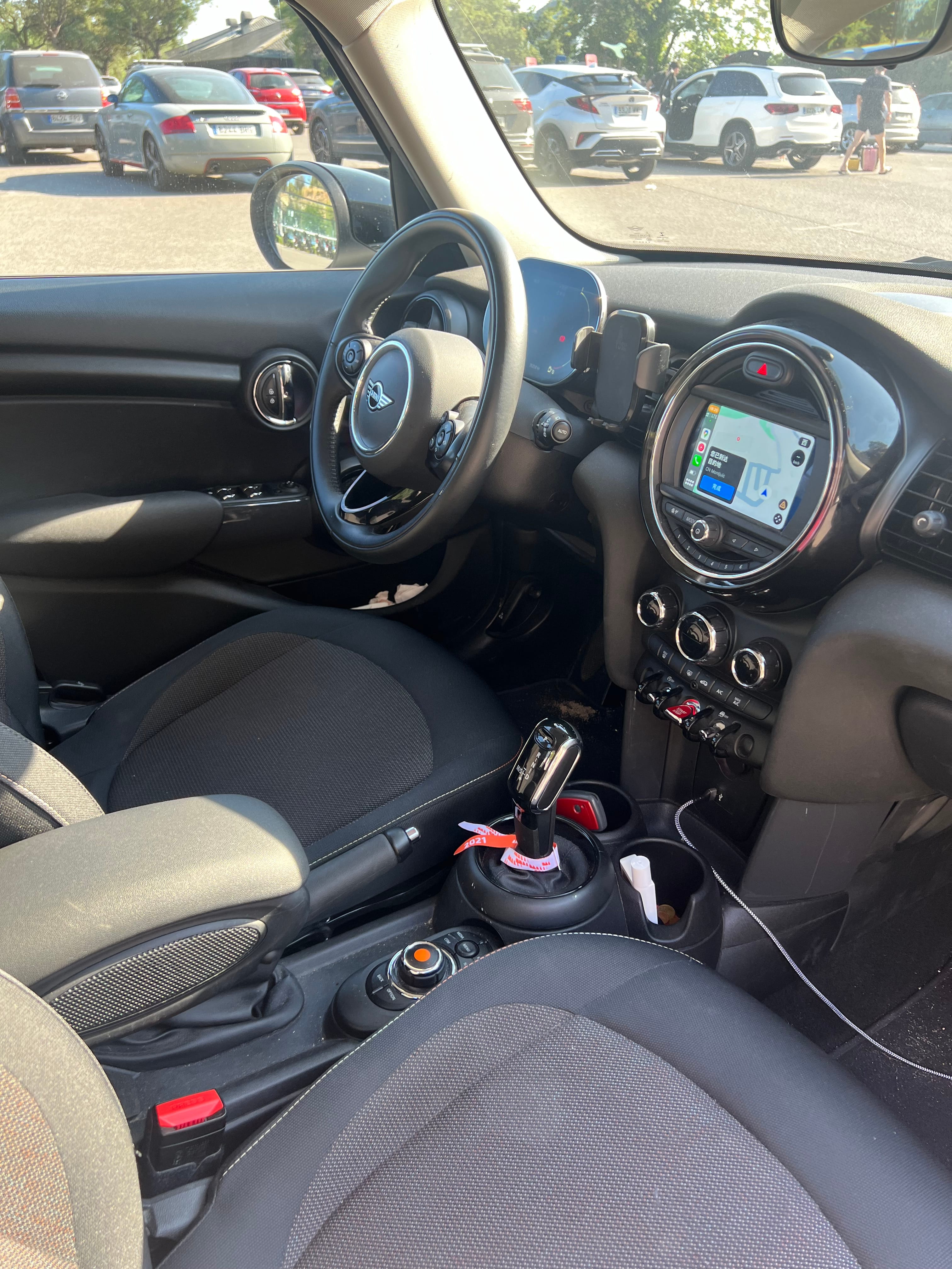 Mini Cooper 5 Puertas con Control de velocidad