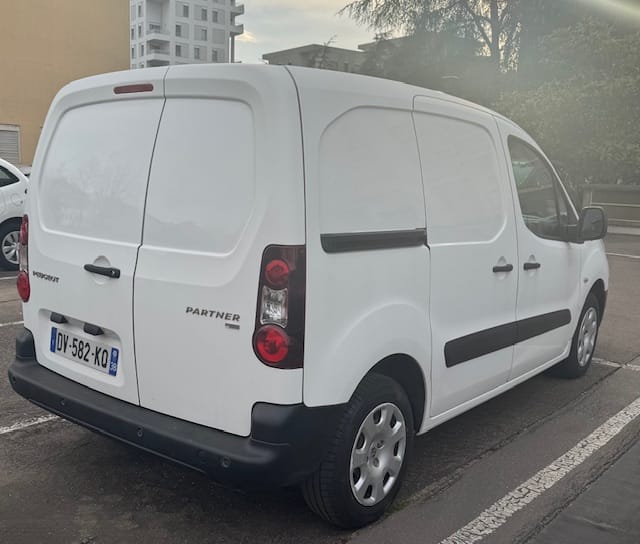 Peugeot Partner Fourgon avec Régulateur de vitesse