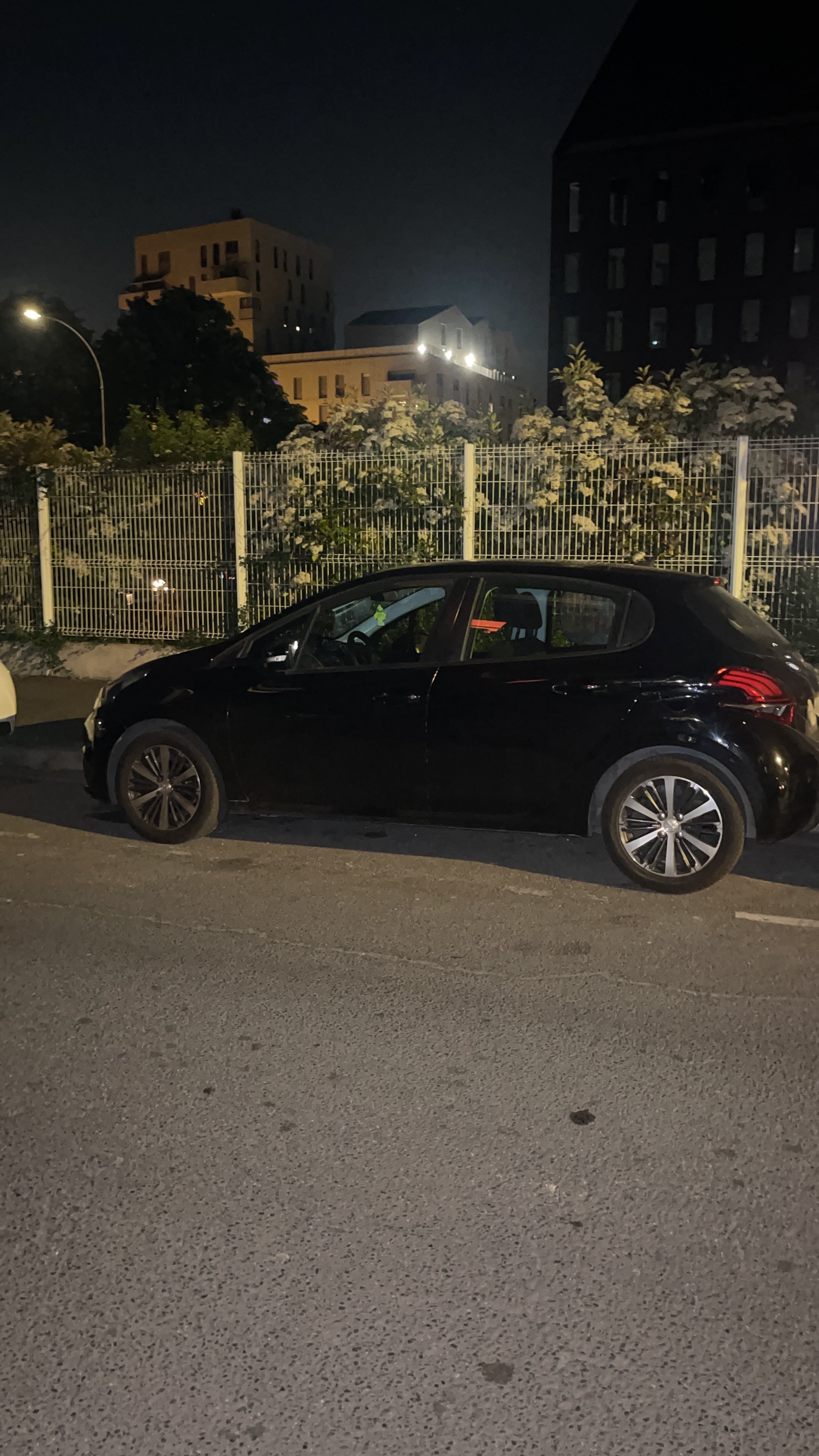 Peugeot 208 avec Climatisation