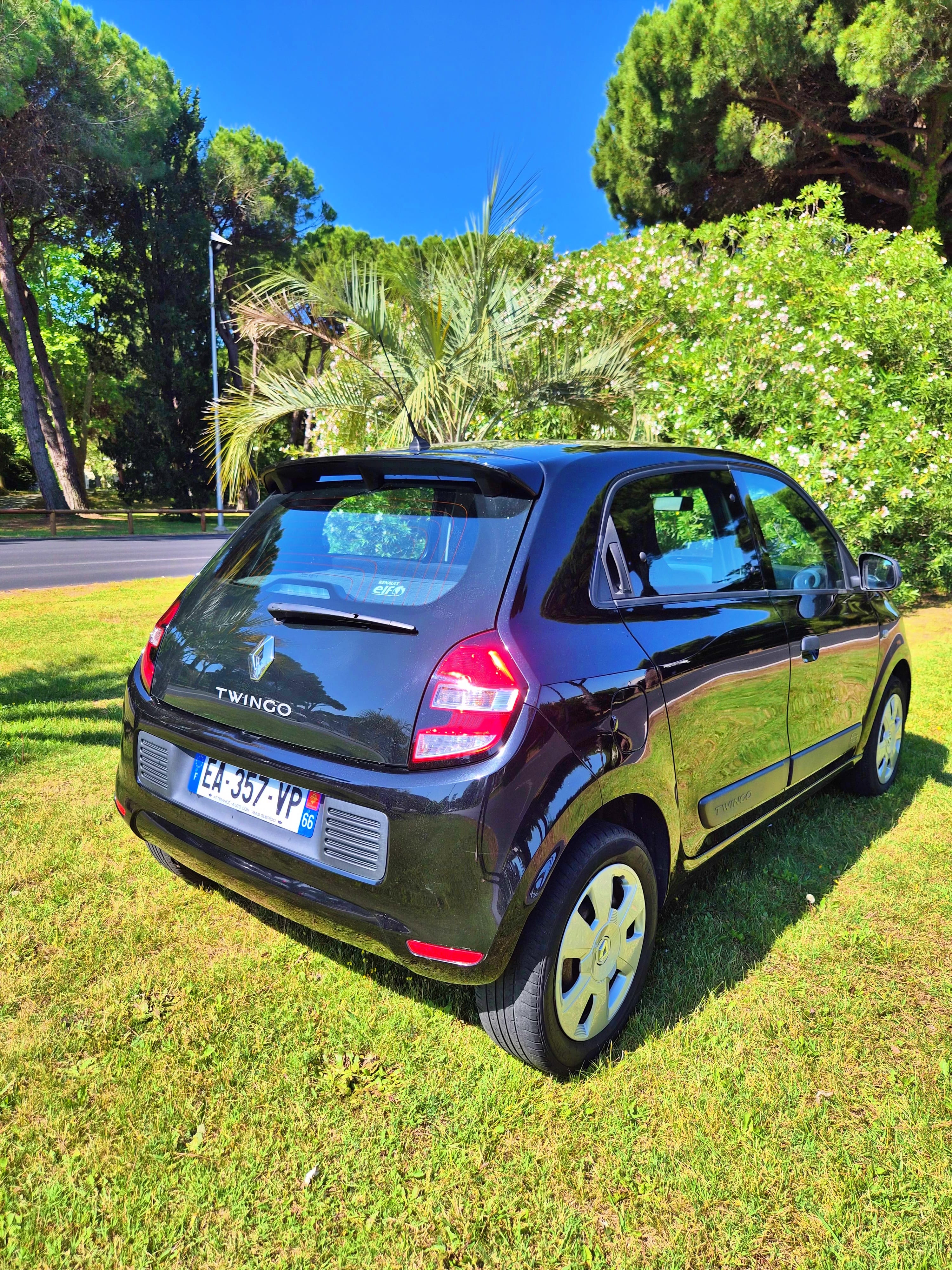 Renault Twingo III avec Entrée audio / iPod