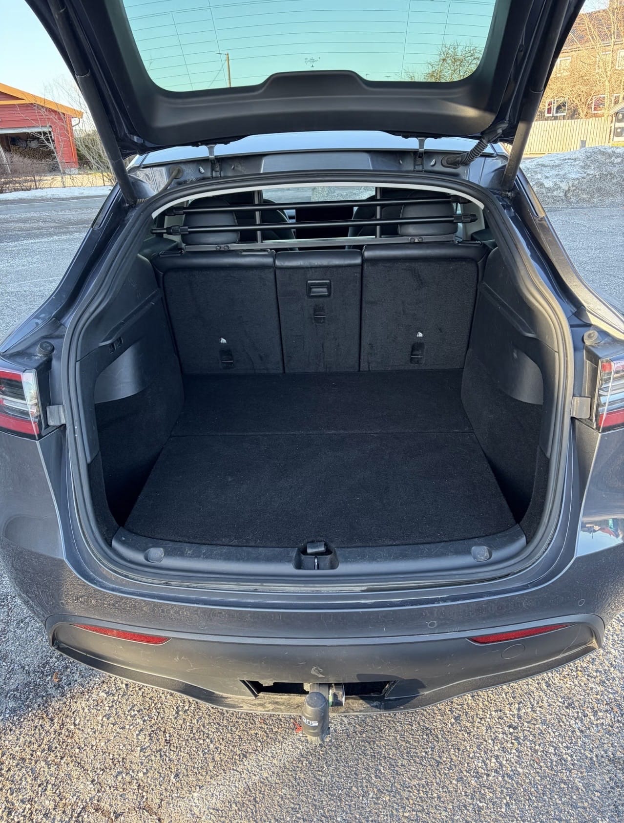 Tesla Model Y Long Range med Firehjulstrekk