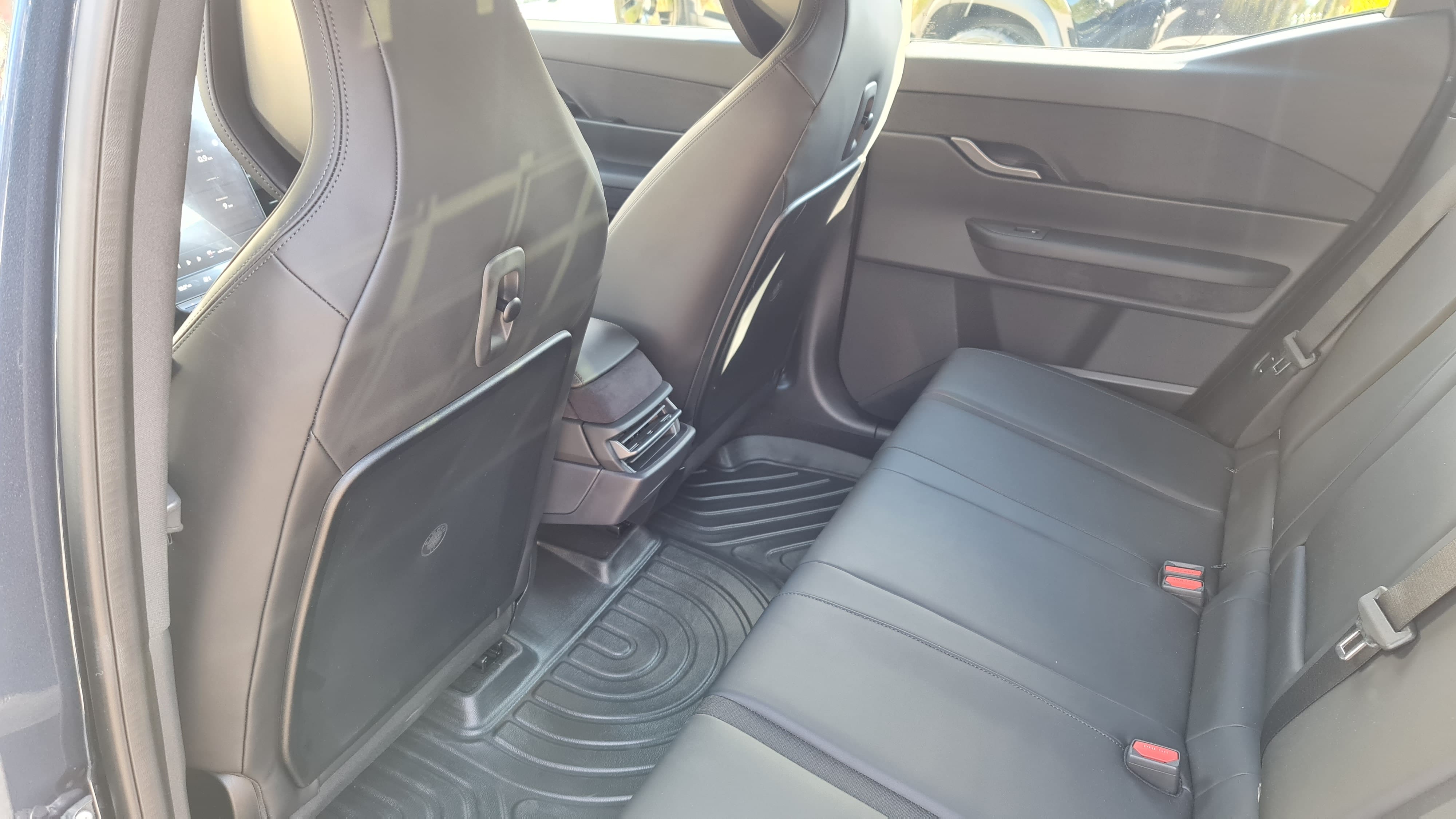 Fisker Ocean One mit Kindersitz