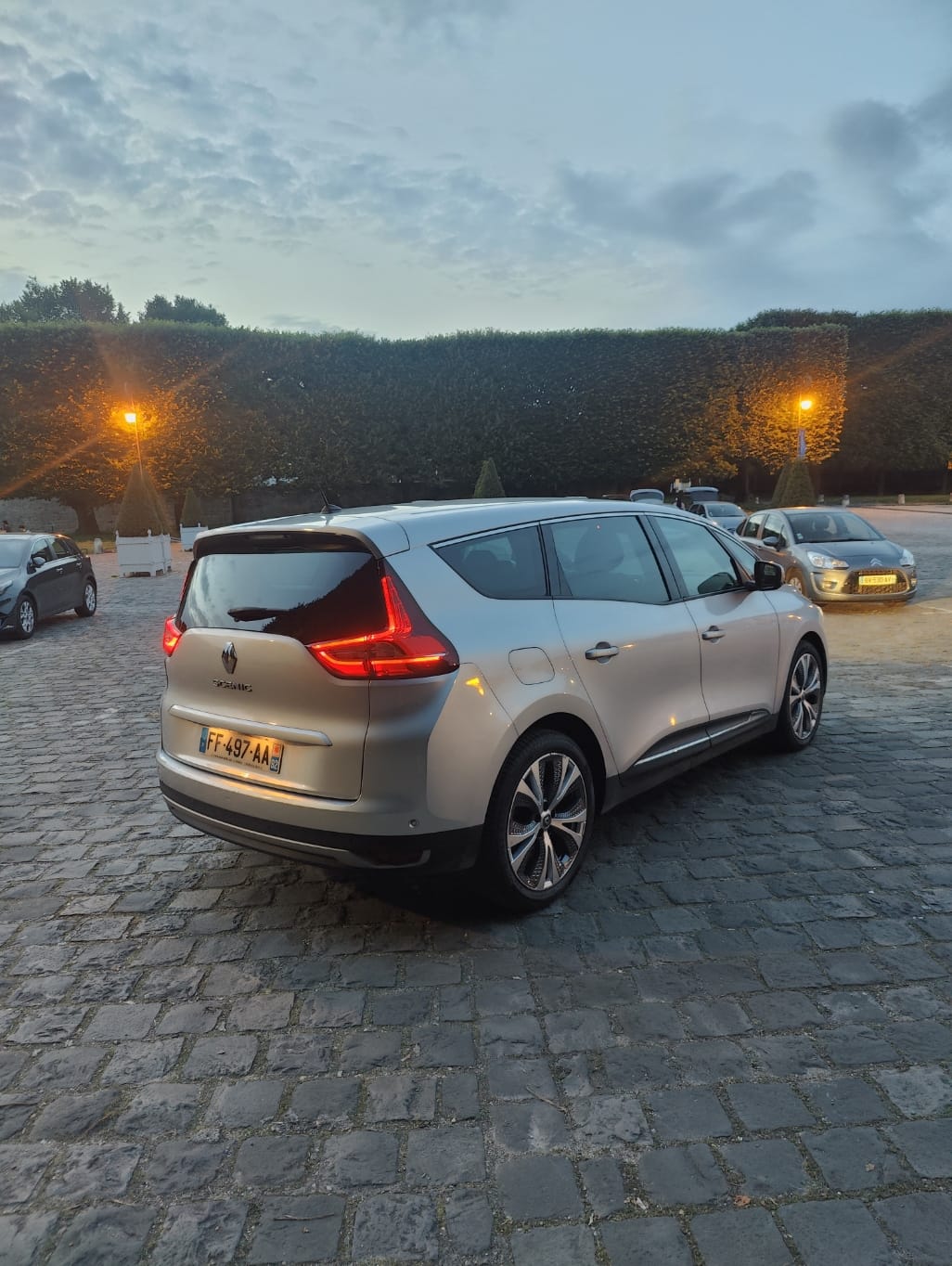 Renault Grand Scenic avec Caméra de recul