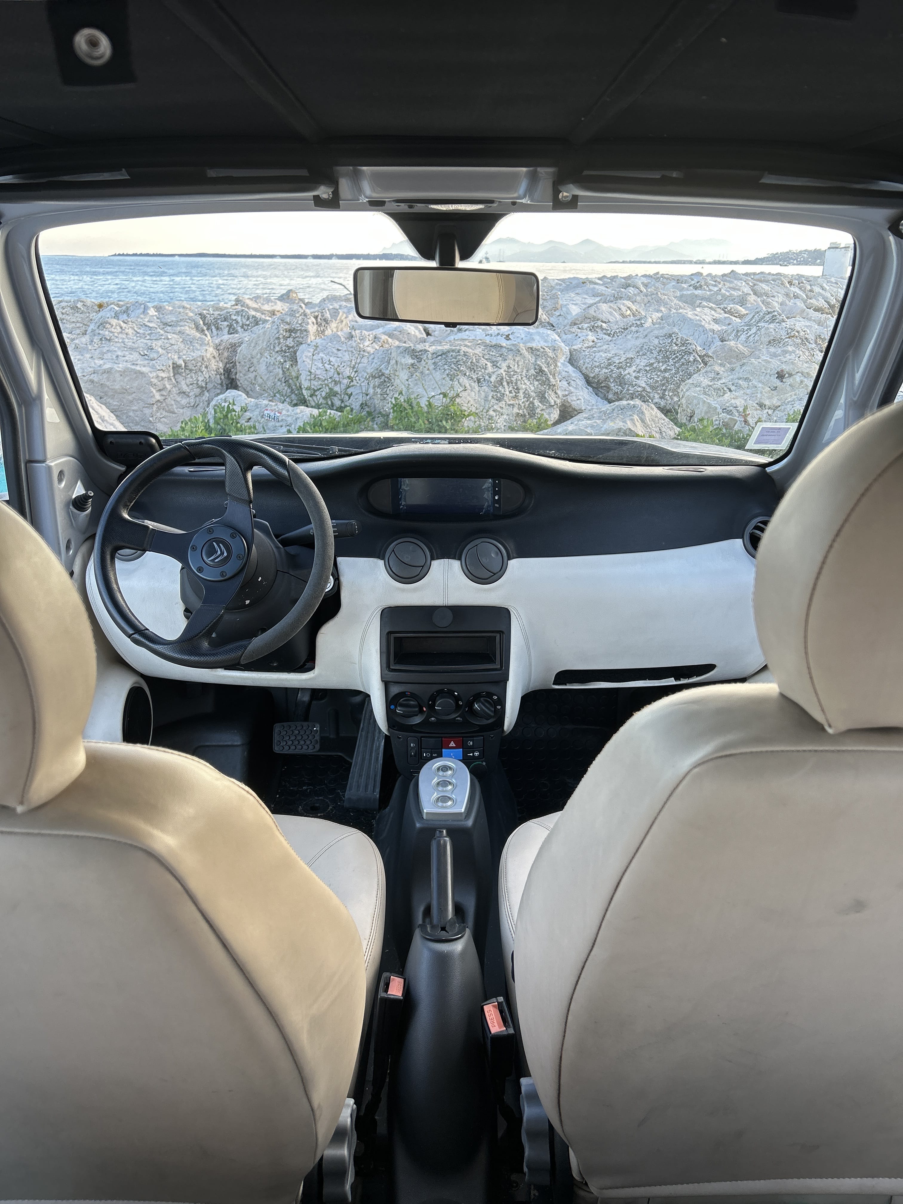 Citroen e-Mehari avec Port USB