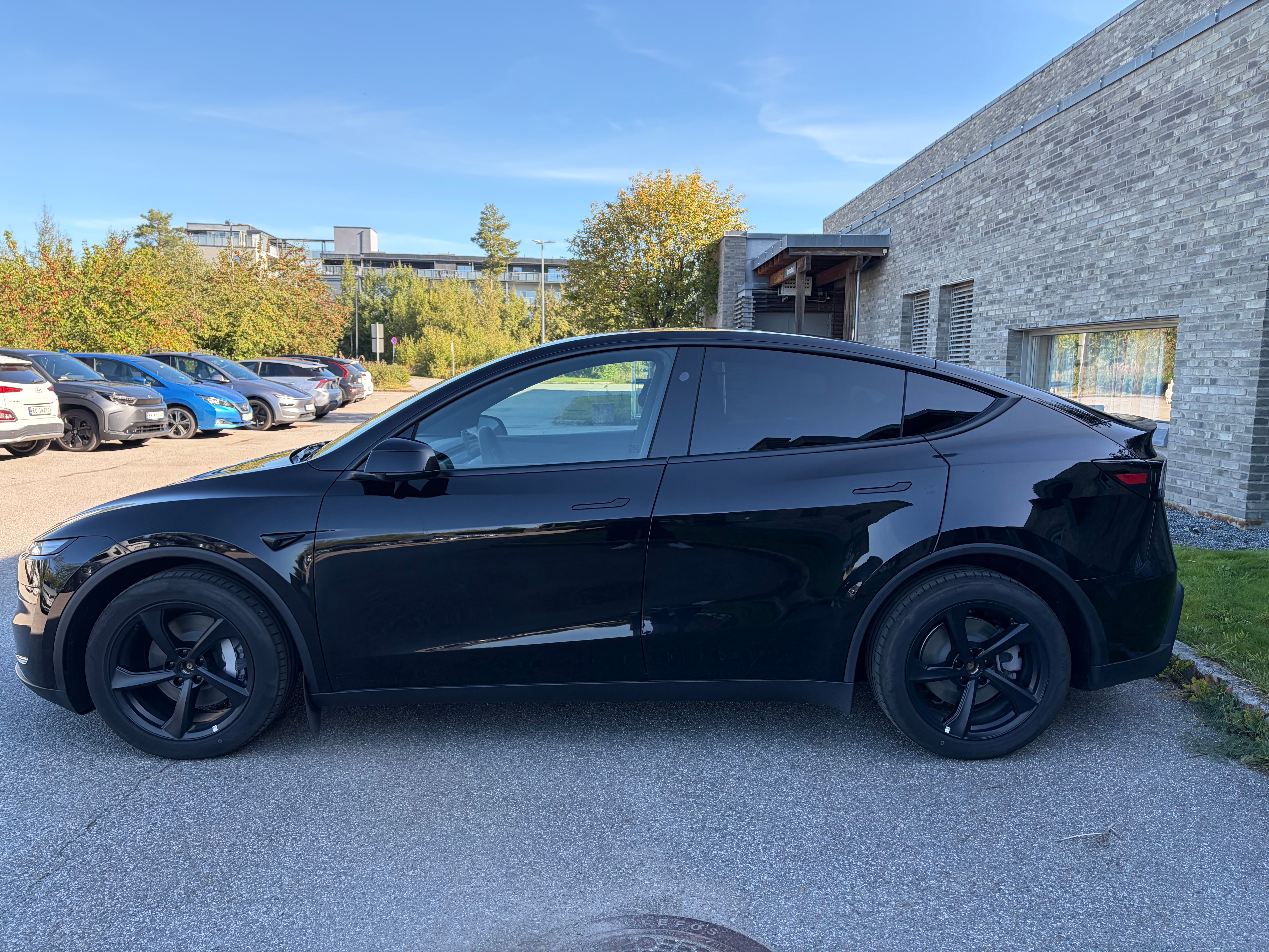 Tesla Model Y Long Range with Air conditioning