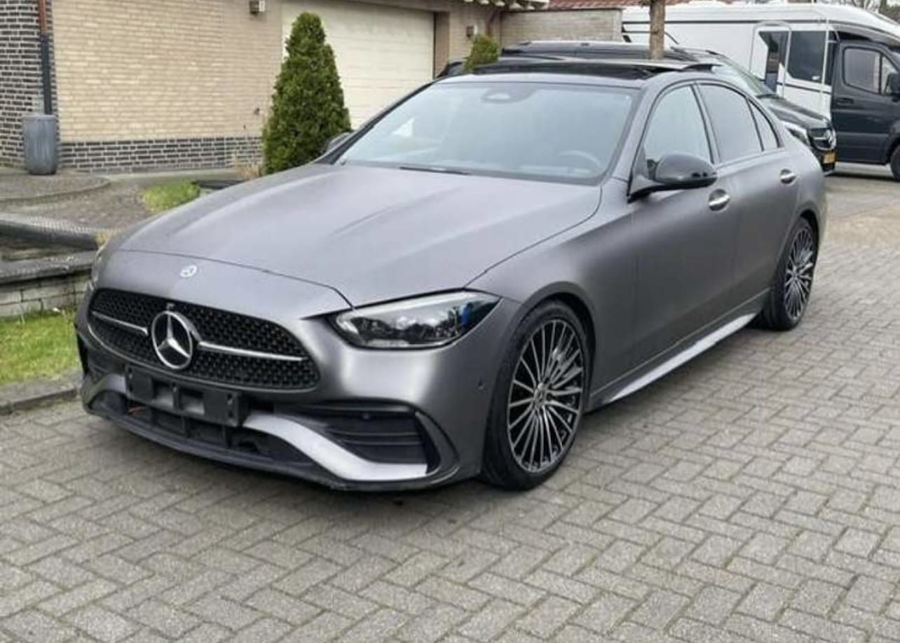 Mercedes-Benz Classe C, 2021, Essence 98 / Électrique (hybride), automatique