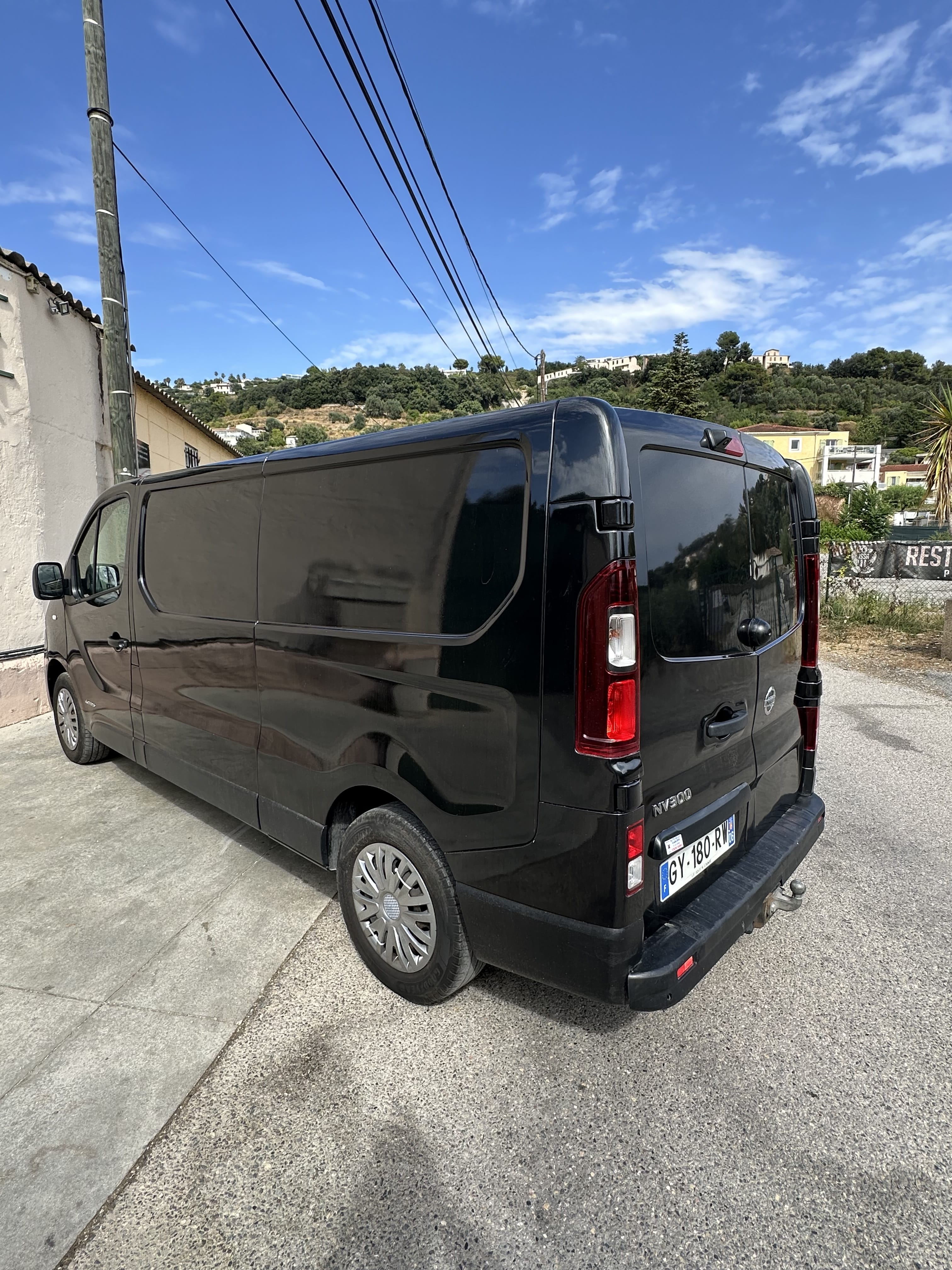 Nissan NV300 avec GPS