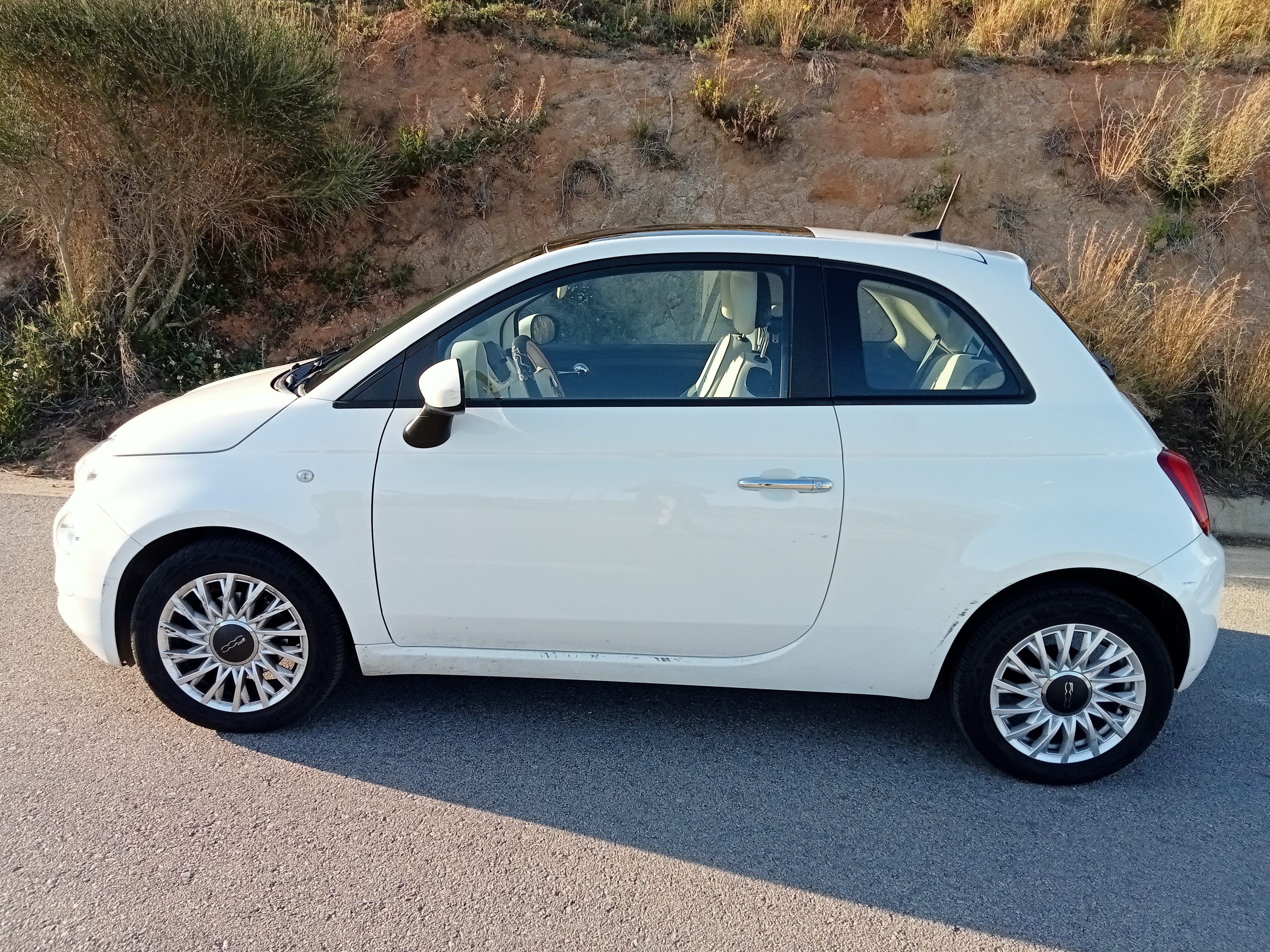 Fiat 500 Hybrido with Air conditioning