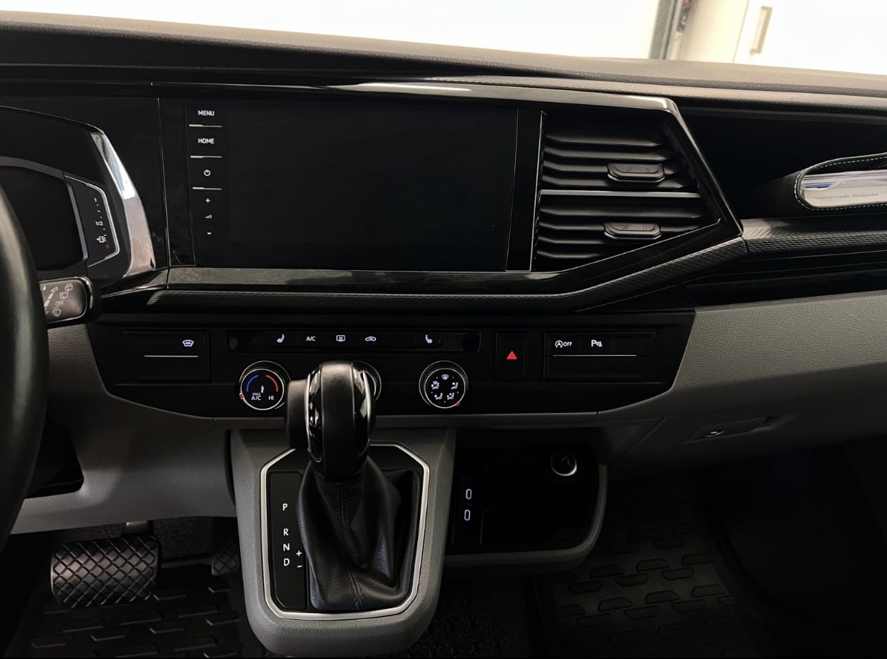 Volkswagen Transporter 2.0TDI Exclusive with Cruise control