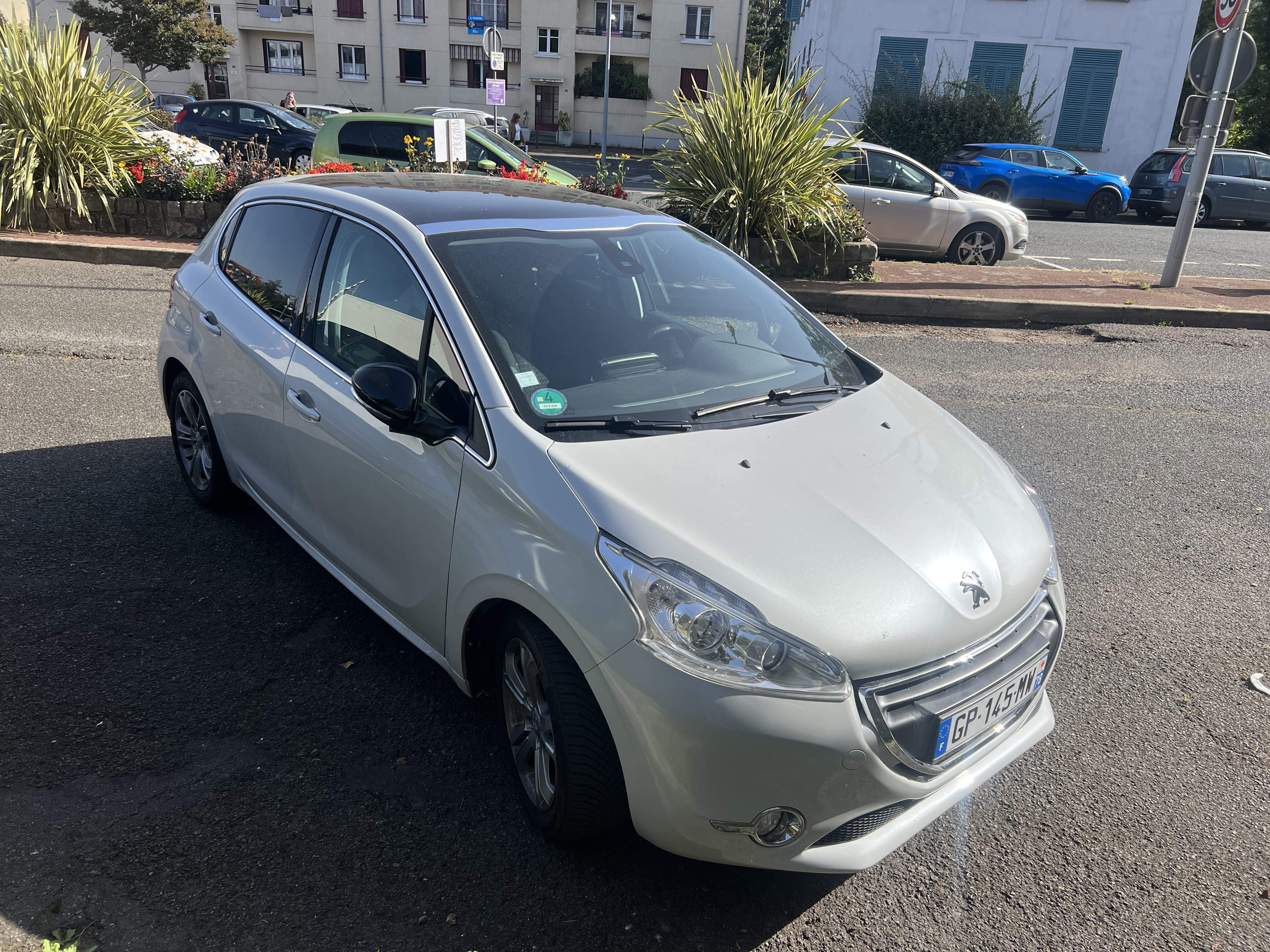 Peugeot 208 avec Climatisation