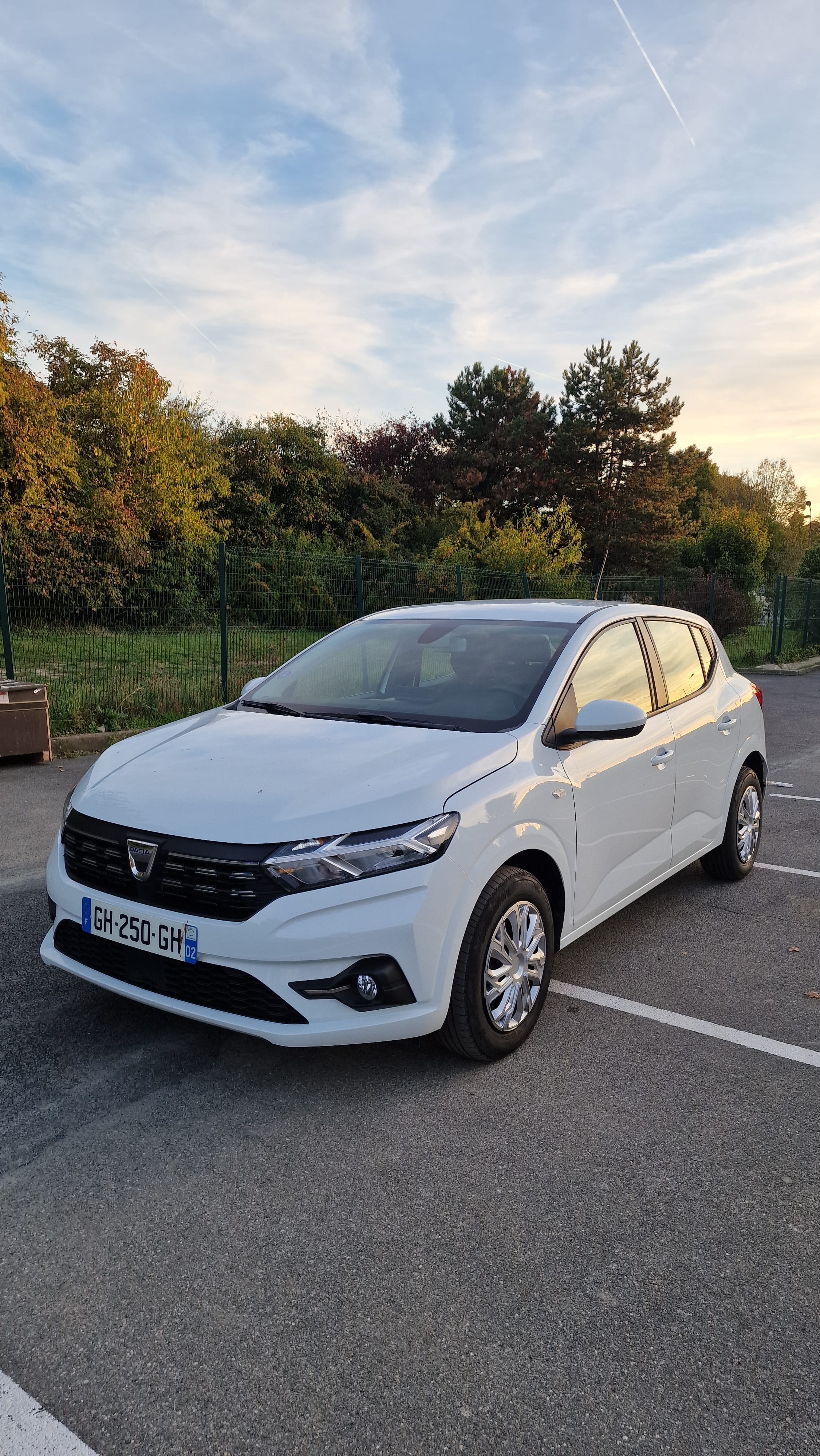 Dacia Sandero, 2022, Essence 98, automatique